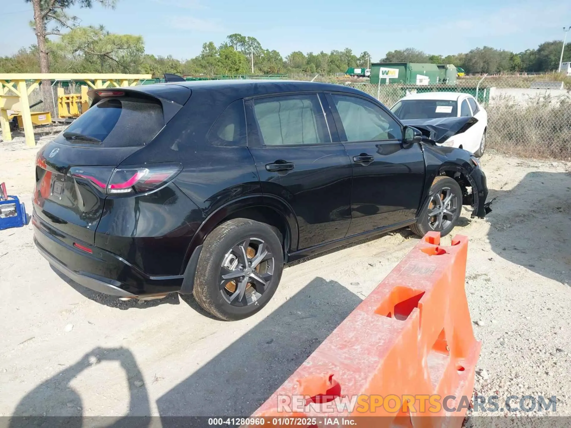 4 Фотография поврежденного автомобиля 3CZRZ1H76PM701485 HONDA HR-V 2023