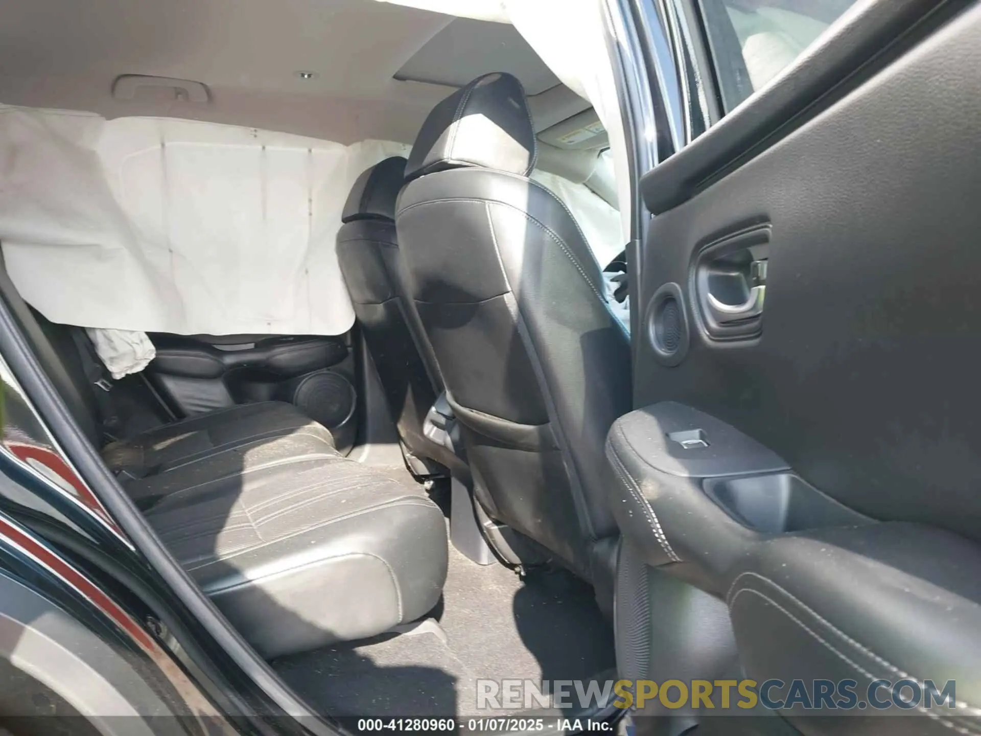 8 Фотография поврежденного автомобиля 3CZRZ1H76PM701485 HONDA HR-V 2023