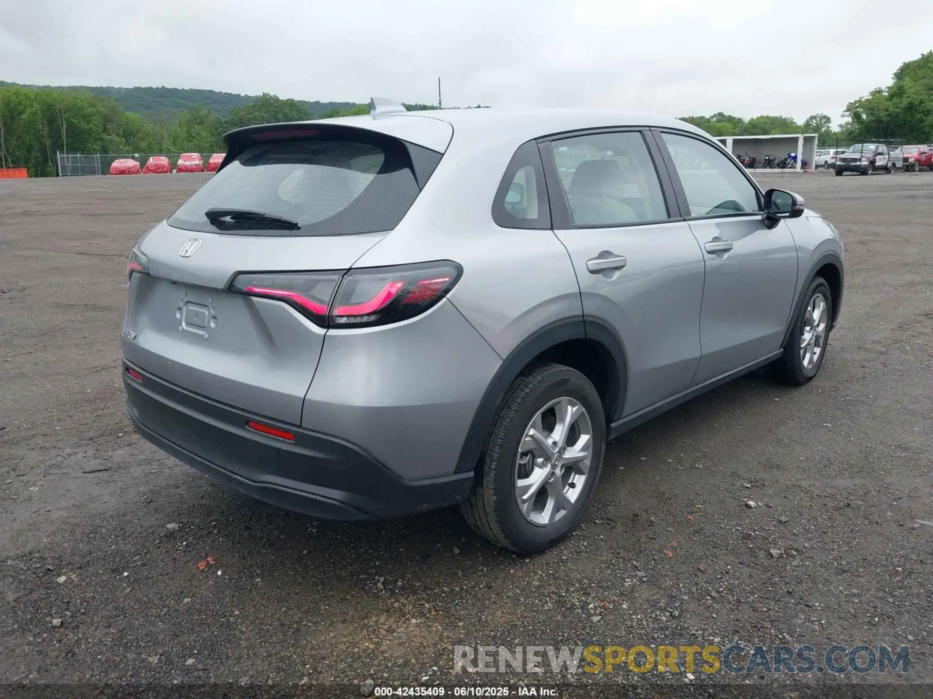 4 Фотография поврежденного автомобиля 3CZRZ2H30PM734999 HONDA HR-V 2023