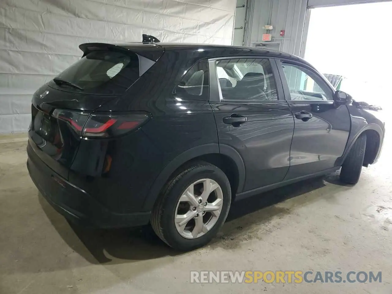 3 Photograph of a damaged car 3CZRZ2H32PM718609 HONDA HR-V 2023