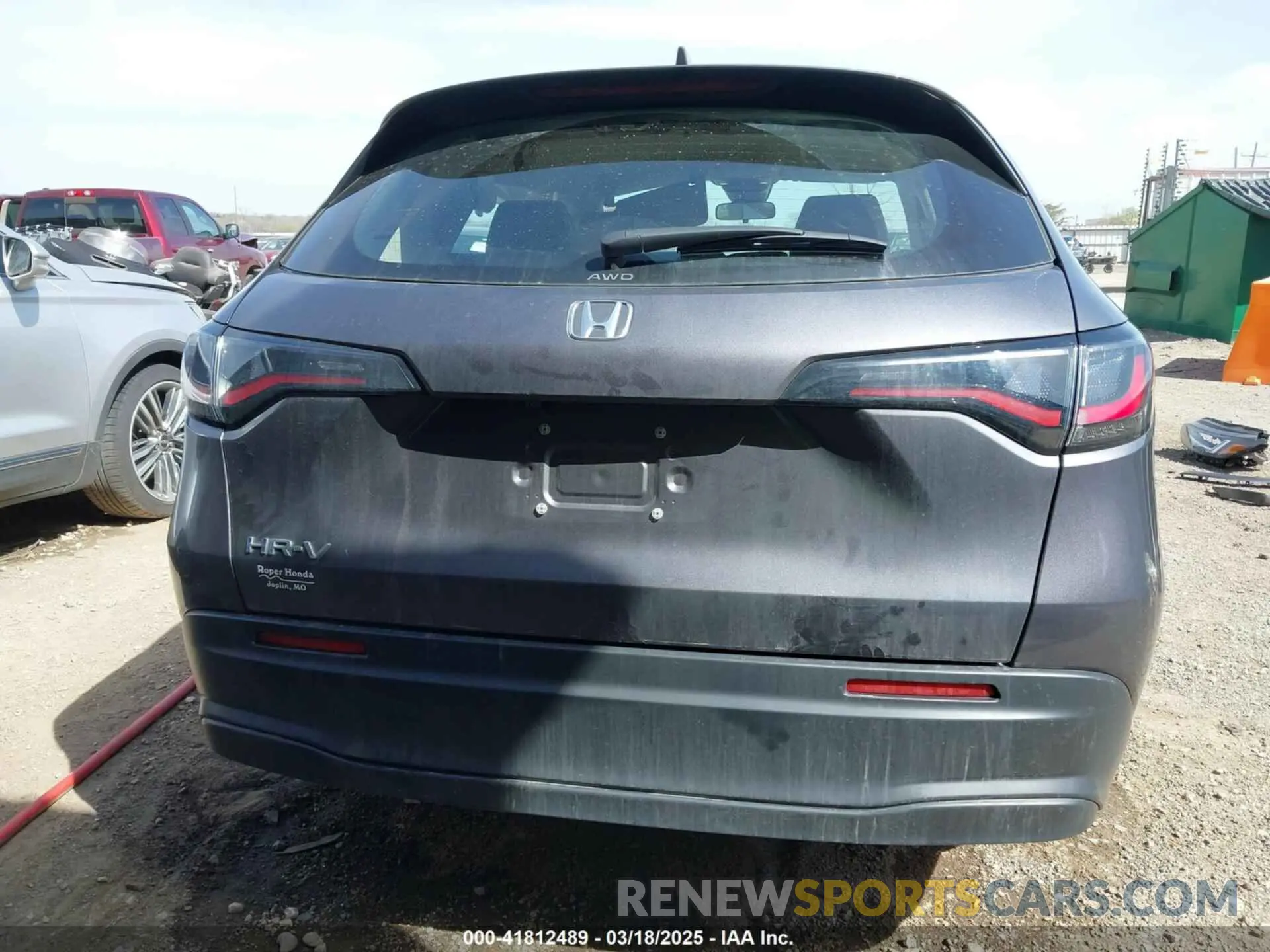17 Photograph of a damaged car 3CZRZ2H33PM747844 HONDA HR-V 2023