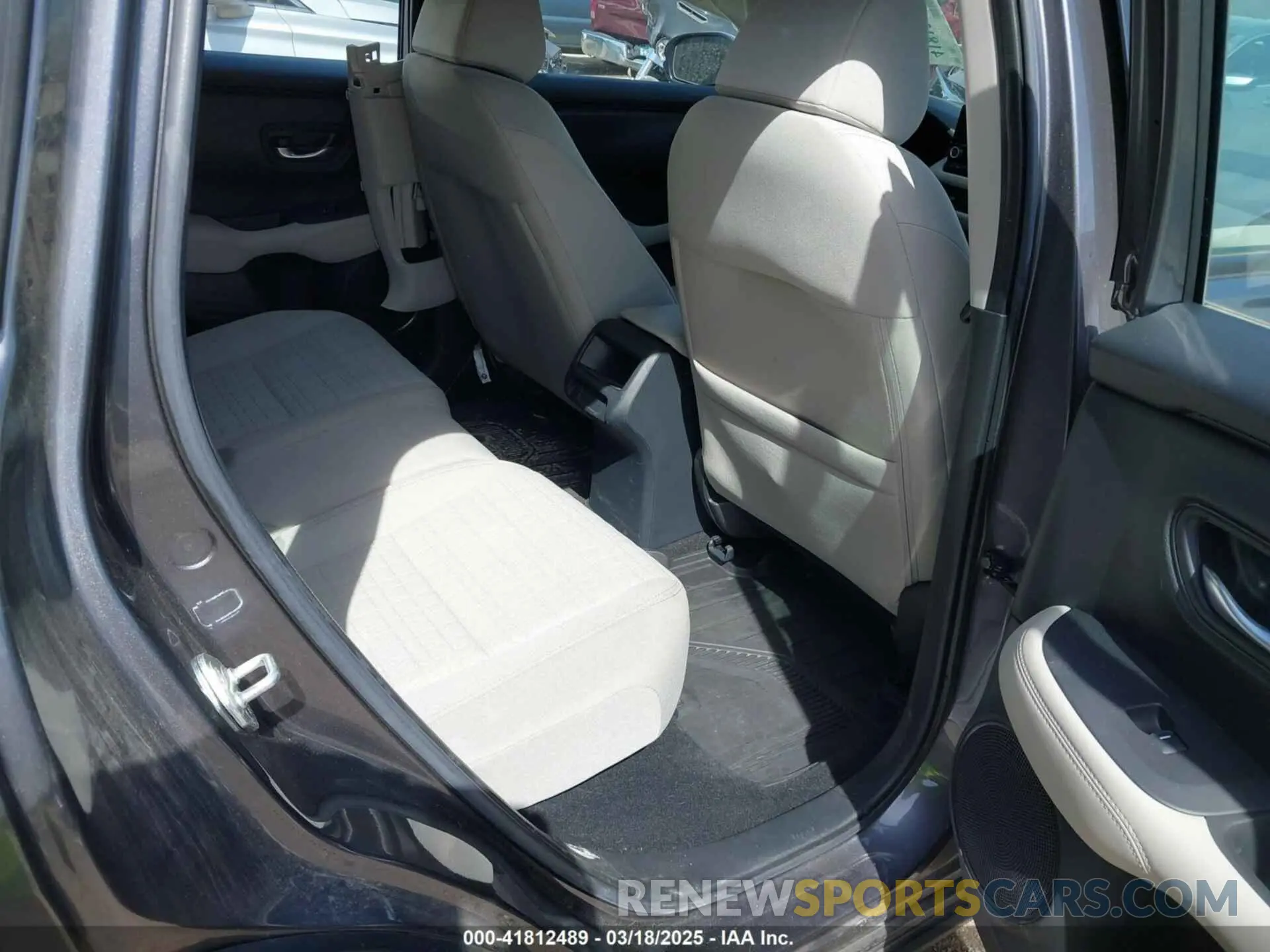 8 Photograph of a damaged car 3CZRZ2H33PM747844 HONDA HR-V 2023