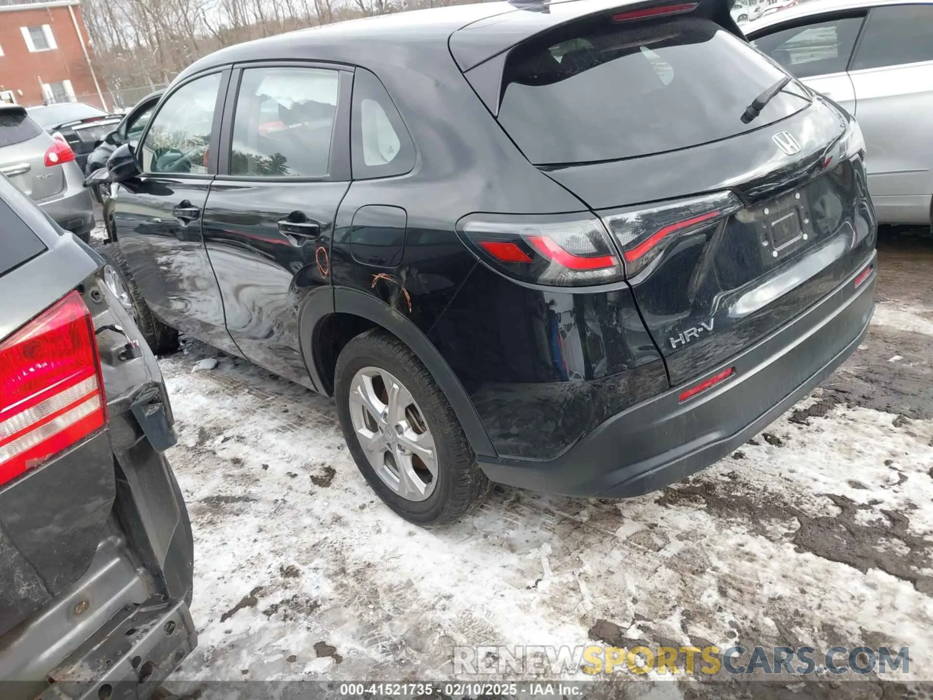 3 Фотография поврежденного автомобиля 3CZRZ2H36PM715695 HONDA HR-V 2023