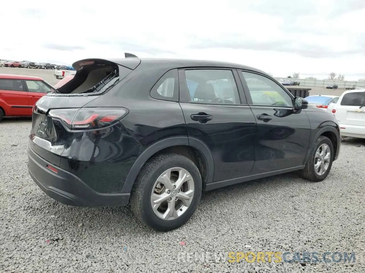 3 Photograph of a damaged car 3CZRZ2H36PM739219 HONDA HR-V 2023