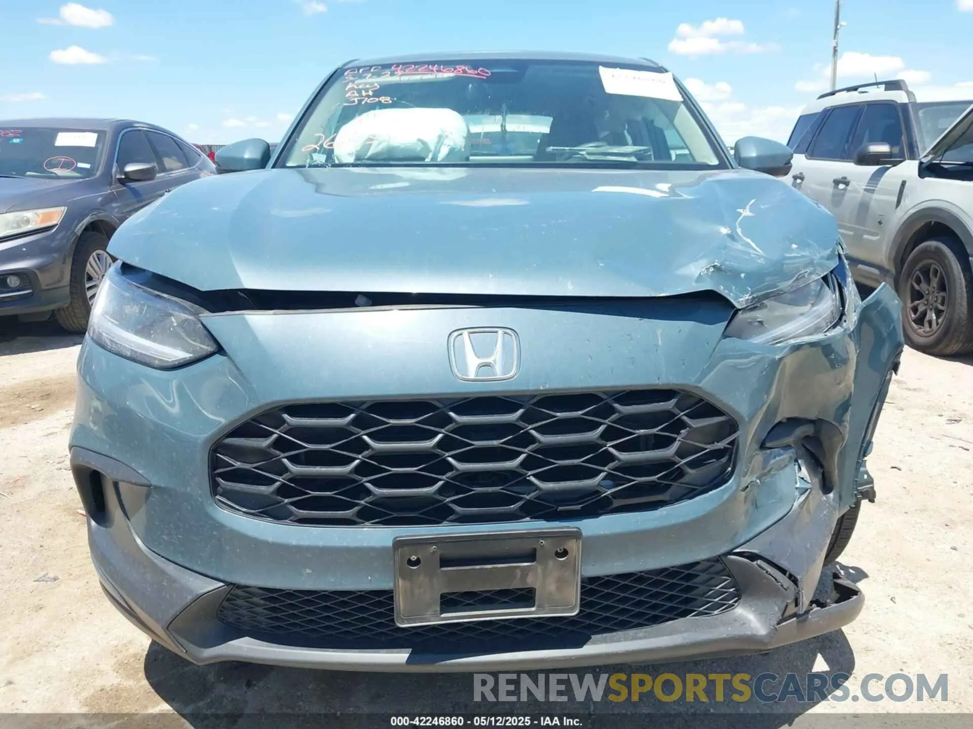12 Photograph of a damaged car 3CZRZ2H36PM742623 HONDA HR-V 2023