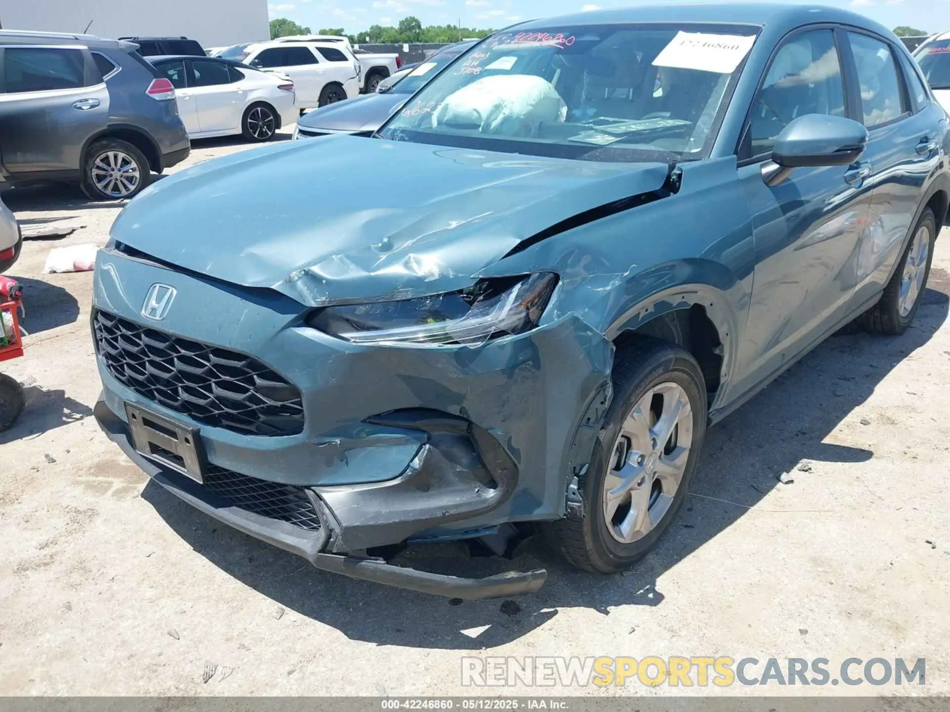 6 Photograph of a damaged car 3CZRZ2H36PM742623 HONDA HR-V 2023