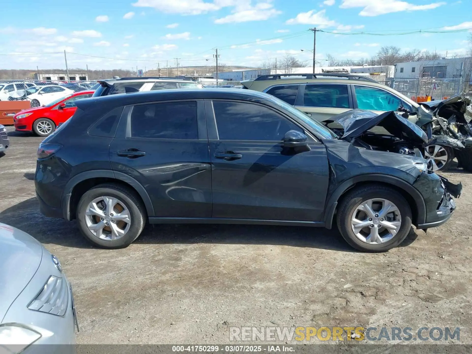 13 Photograph of a damaged car 3CZRZ2H37PM739410 HONDA HR-V 2023