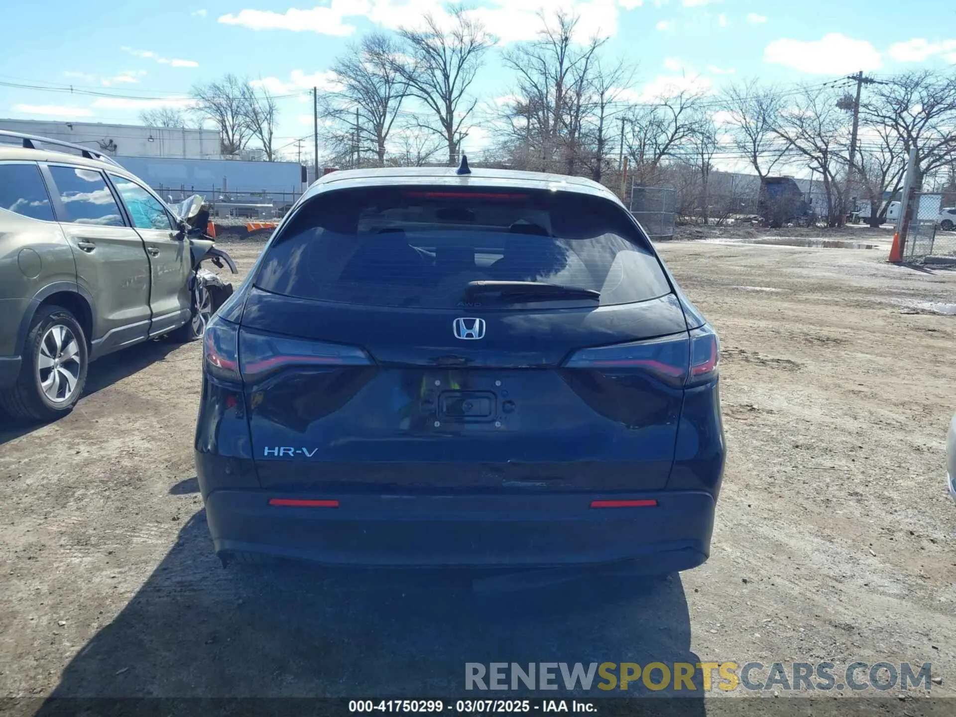16 Photograph of a damaged car 3CZRZ2H37PM739410 HONDA HR-V 2023