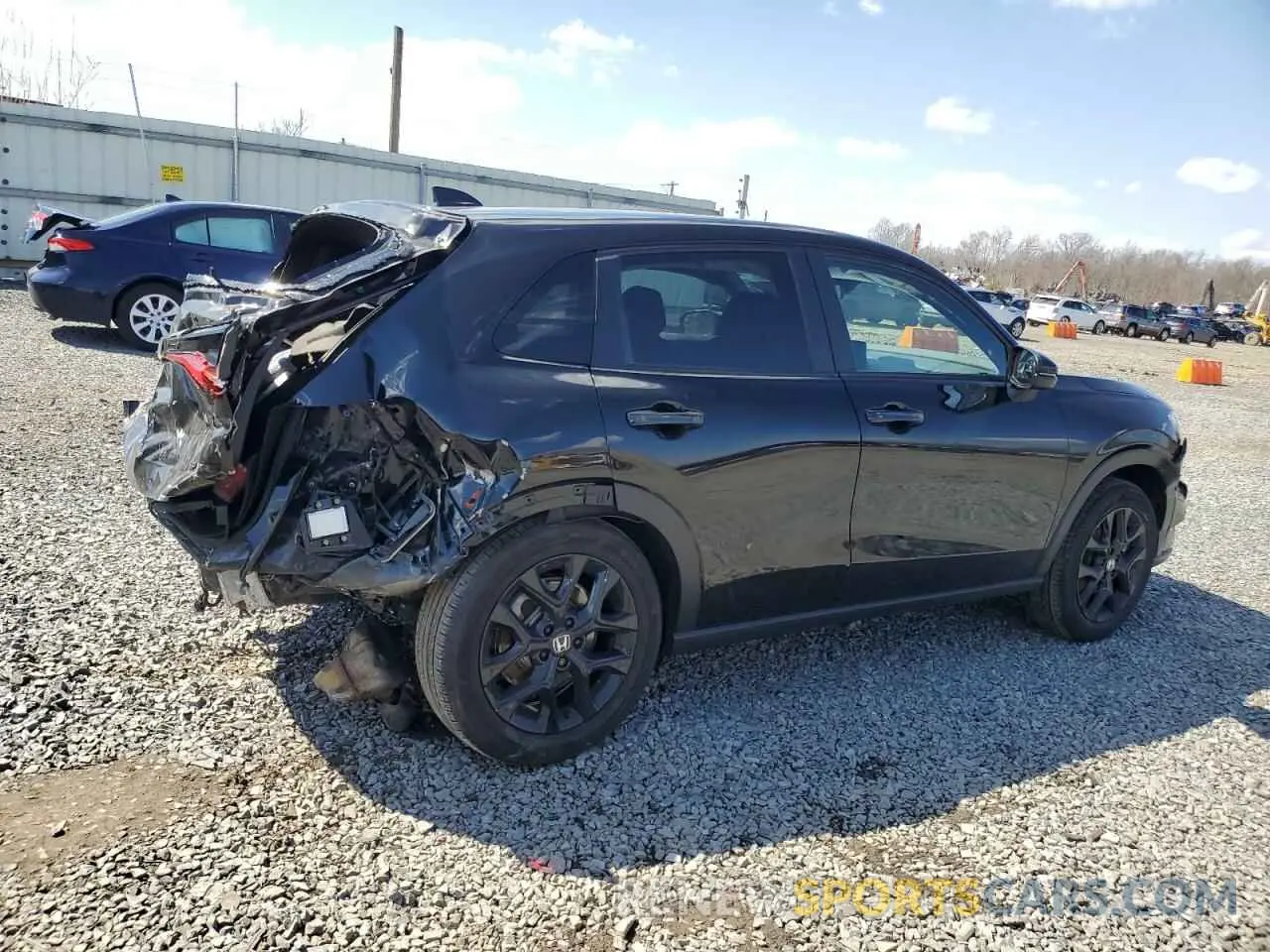 3 Photograph of a damaged car 3CZRZ2H50PM735717 HONDA HR-V 2023