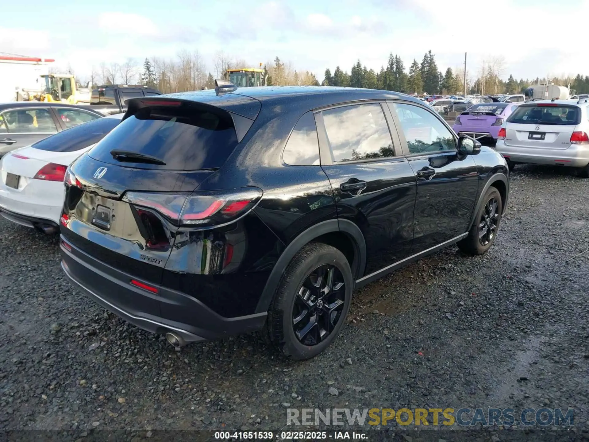 4 Photograph of a damaged car 3CZRZ2H55PM749693 HONDA HR-V 2023