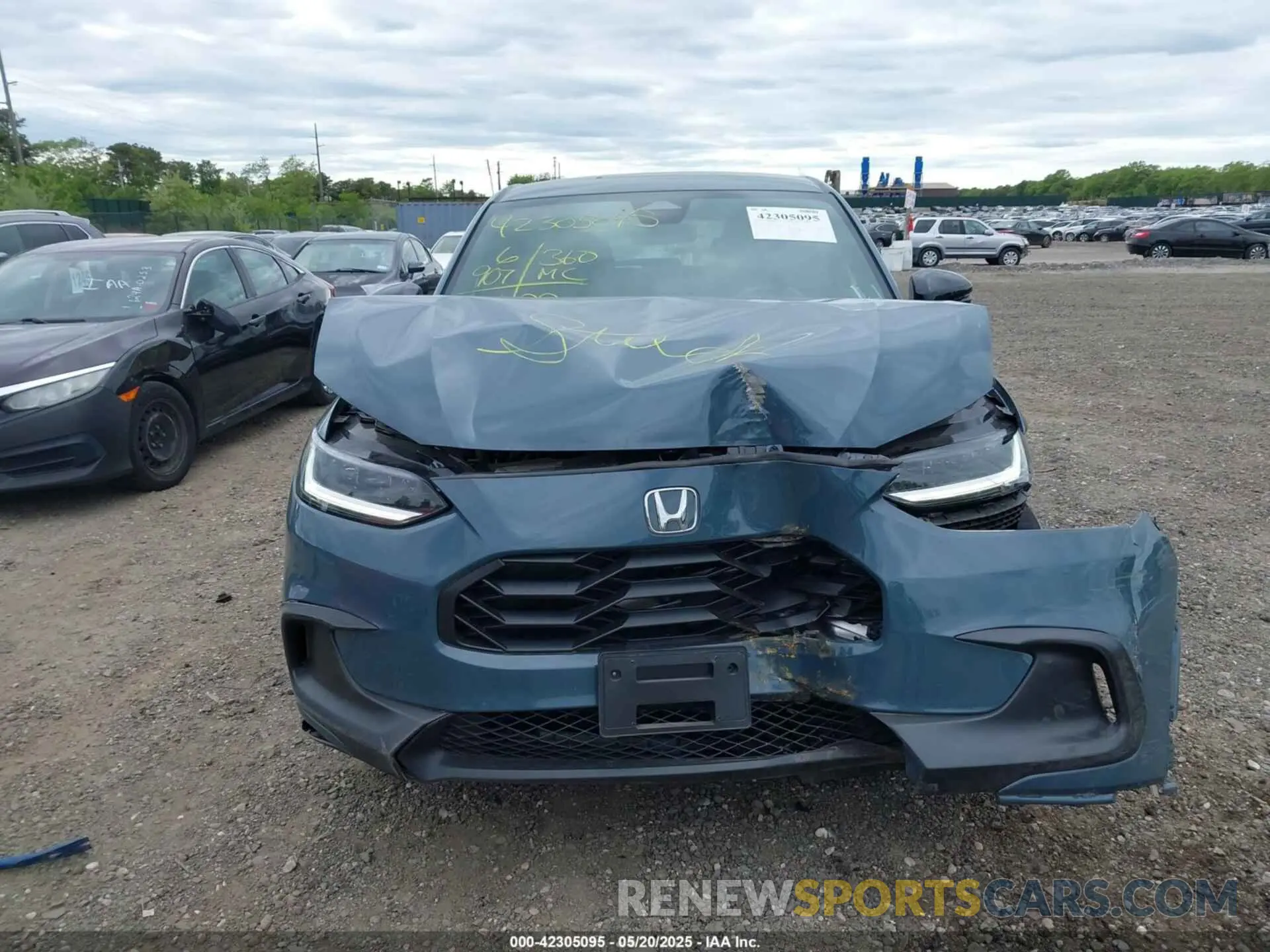 12 Photograph of a damaged car 3CZRZ2H57PM733320 HONDA HR-V 2023