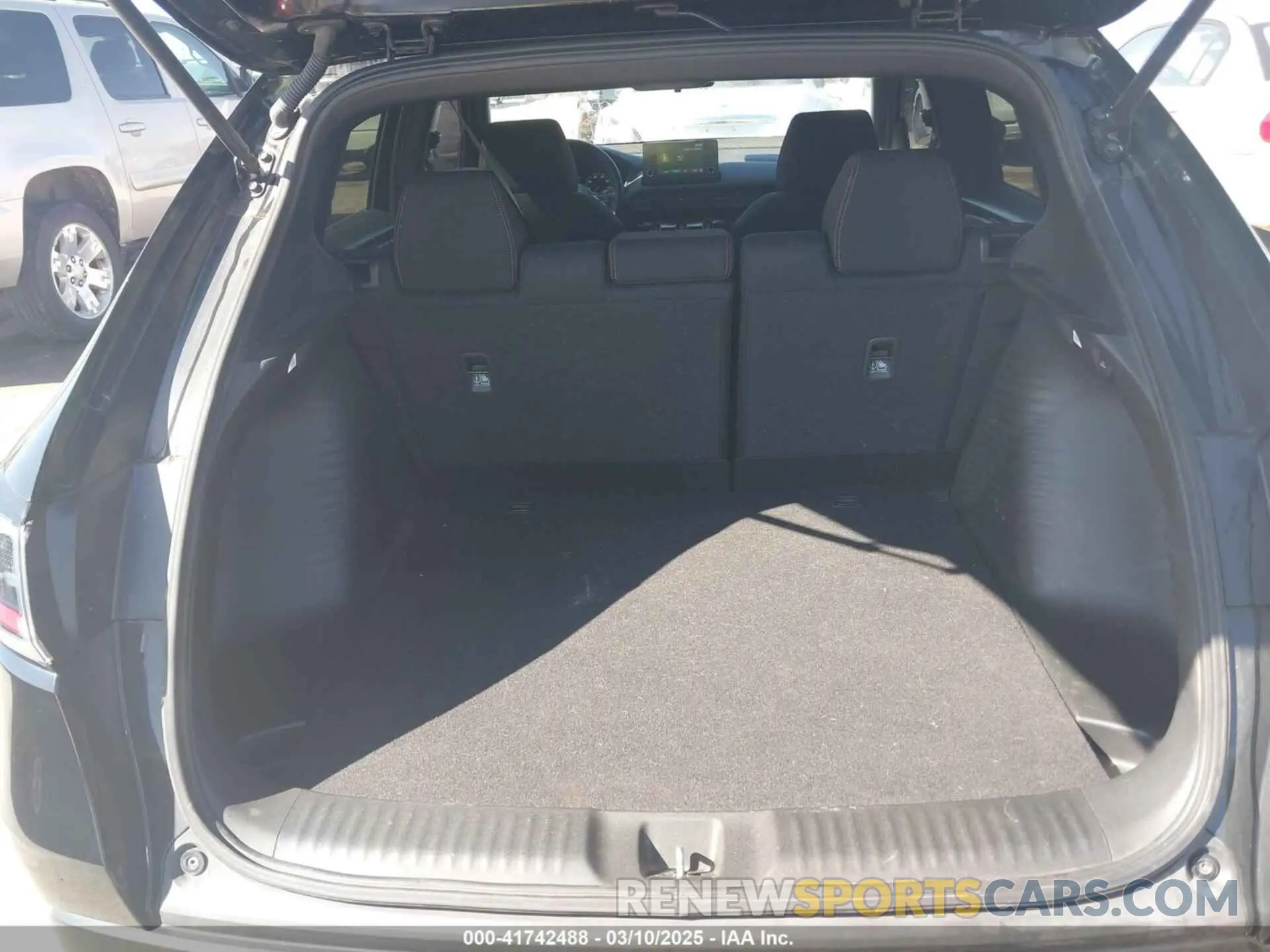 17 Фотография поврежденного автомобиля 3CZRZ2H58PM717238 HONDA HR-V 2023