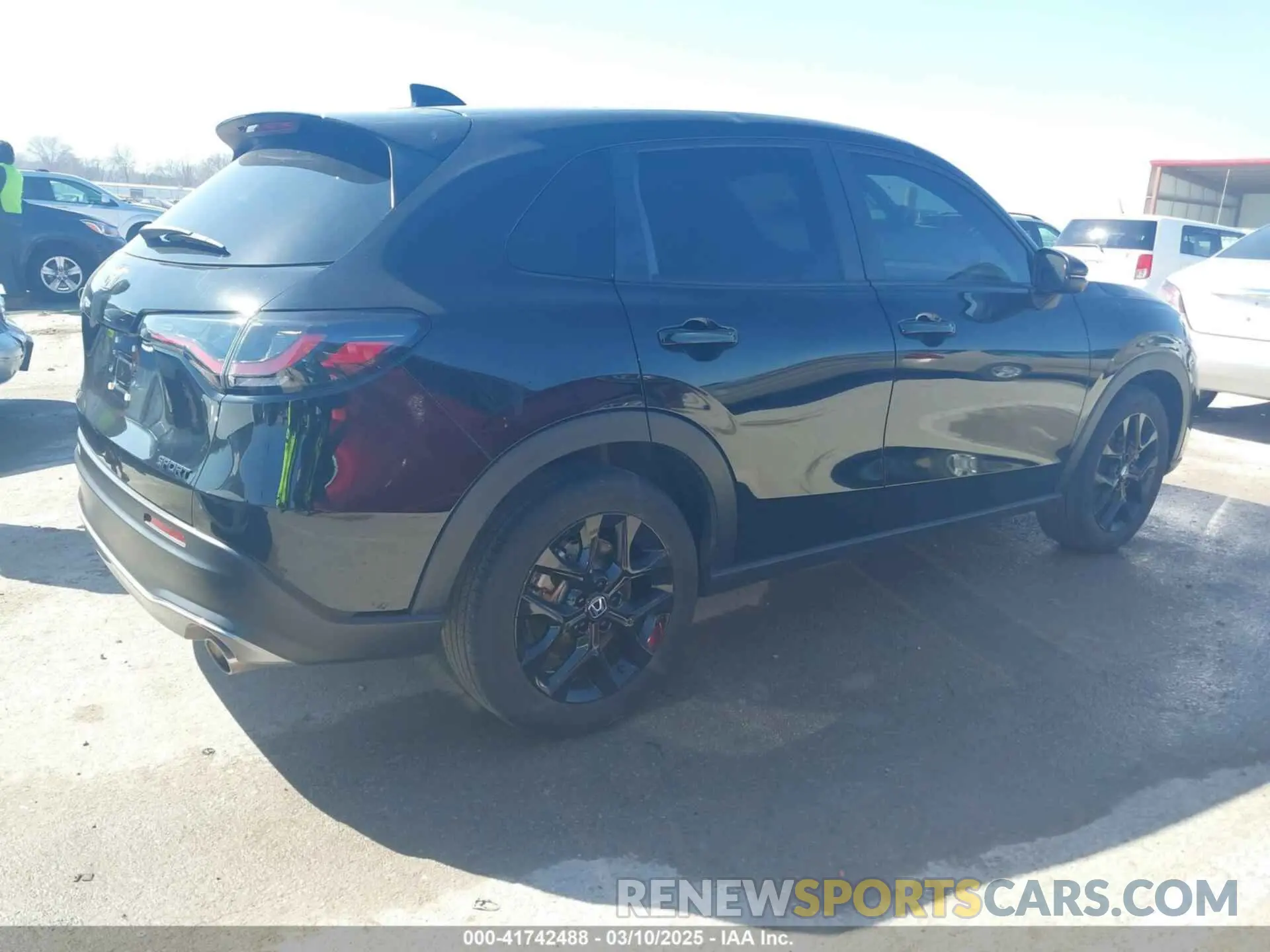 4 Фотография поврежденного автомобиля 3CZRZ2H58PM717238 HONDA HR-V 2023