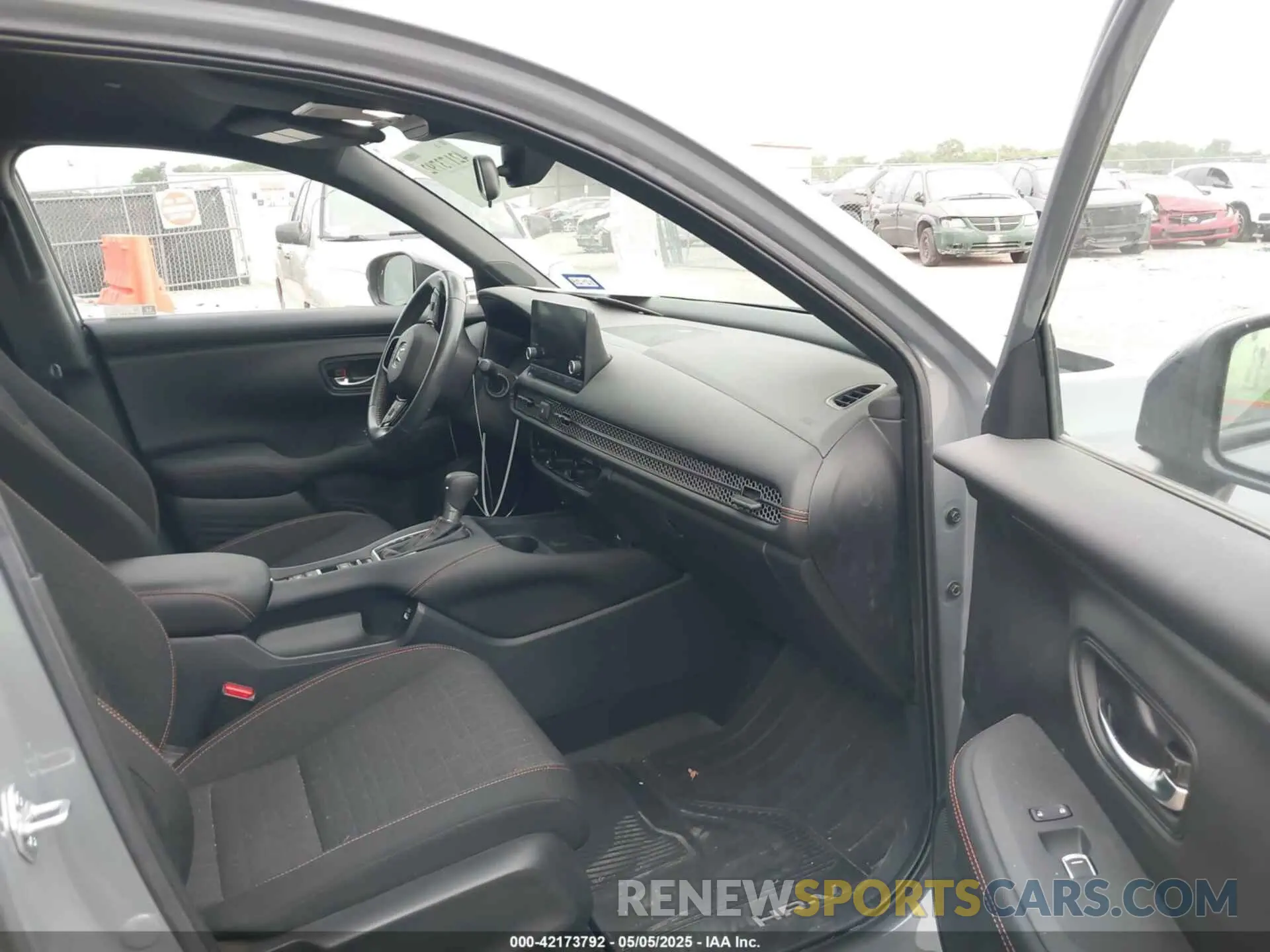 5 Photograph of a damaged car 3CZRZ2H5XPM716799 HONDA HR-V 2023