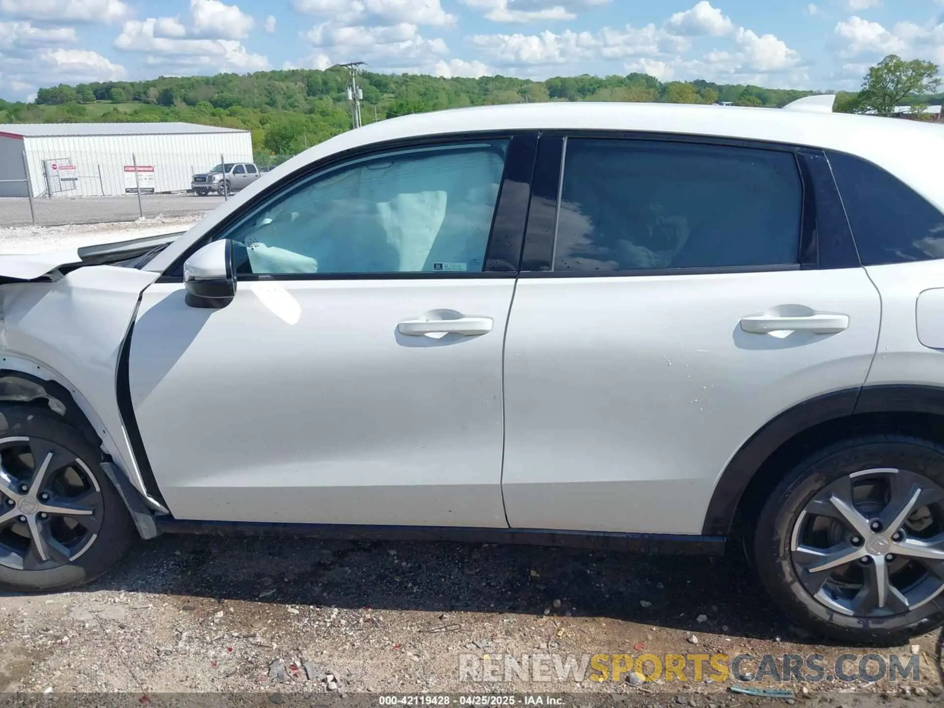 14 Photograph of a damaged car 3CZRZ2H70PM717204 HONDA HR-V 2023