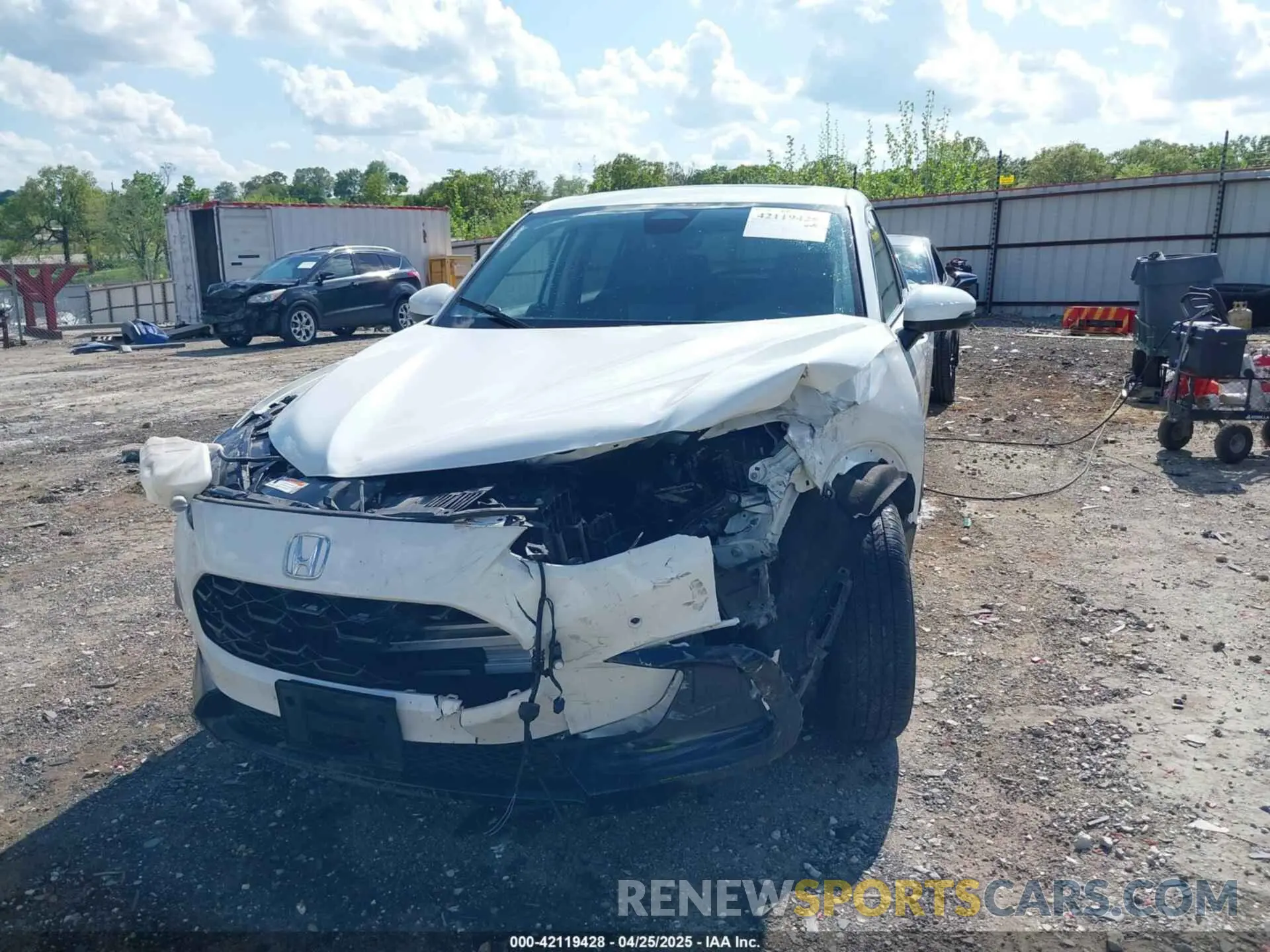 6 Photograph of a damaged car 3CZRZ2H70PM717204 HONDA HR-V 2023