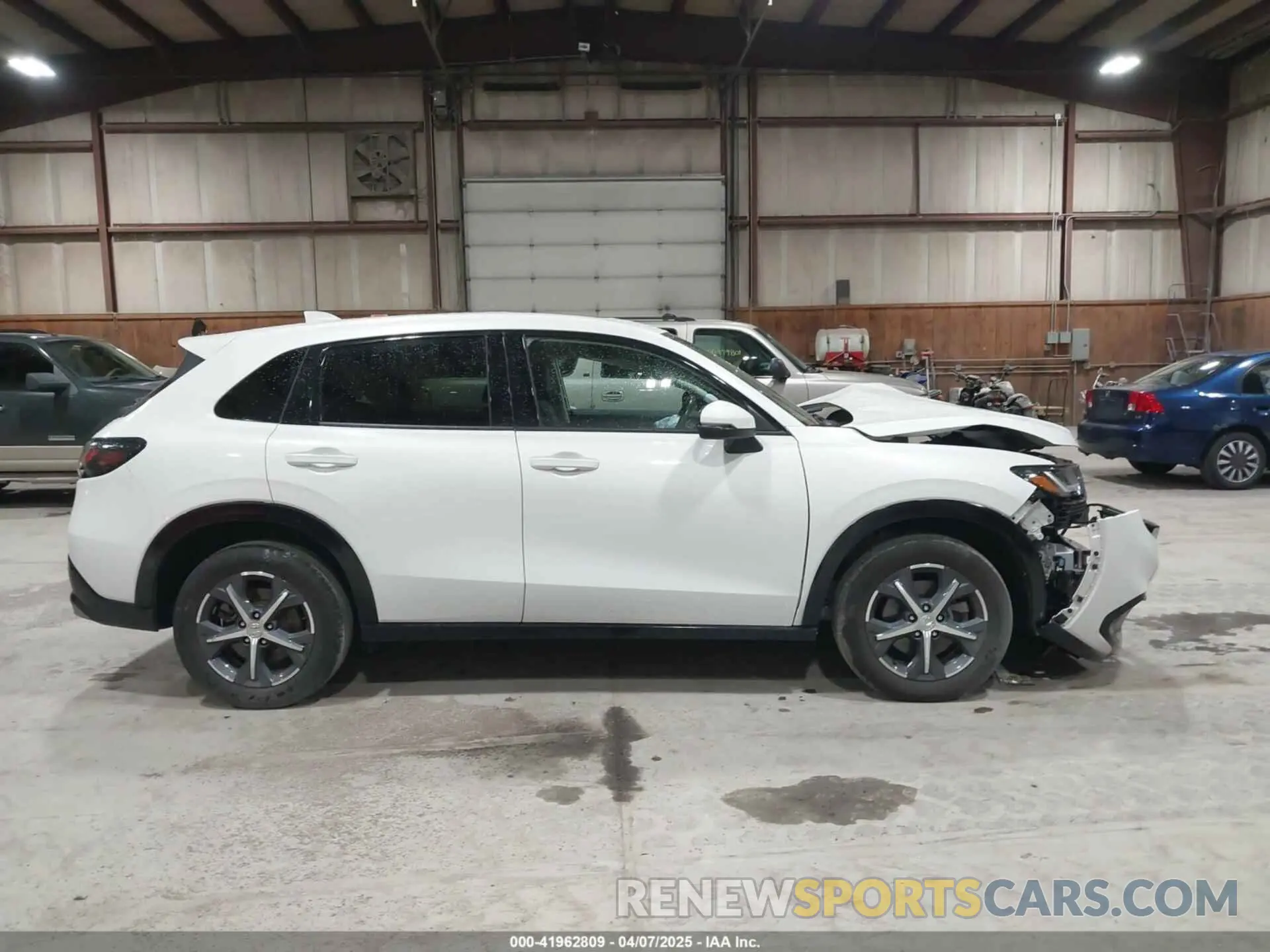 13 Photograph of a damaged car 3CZRZ2H74PM714449 HONDA HR-V 2023