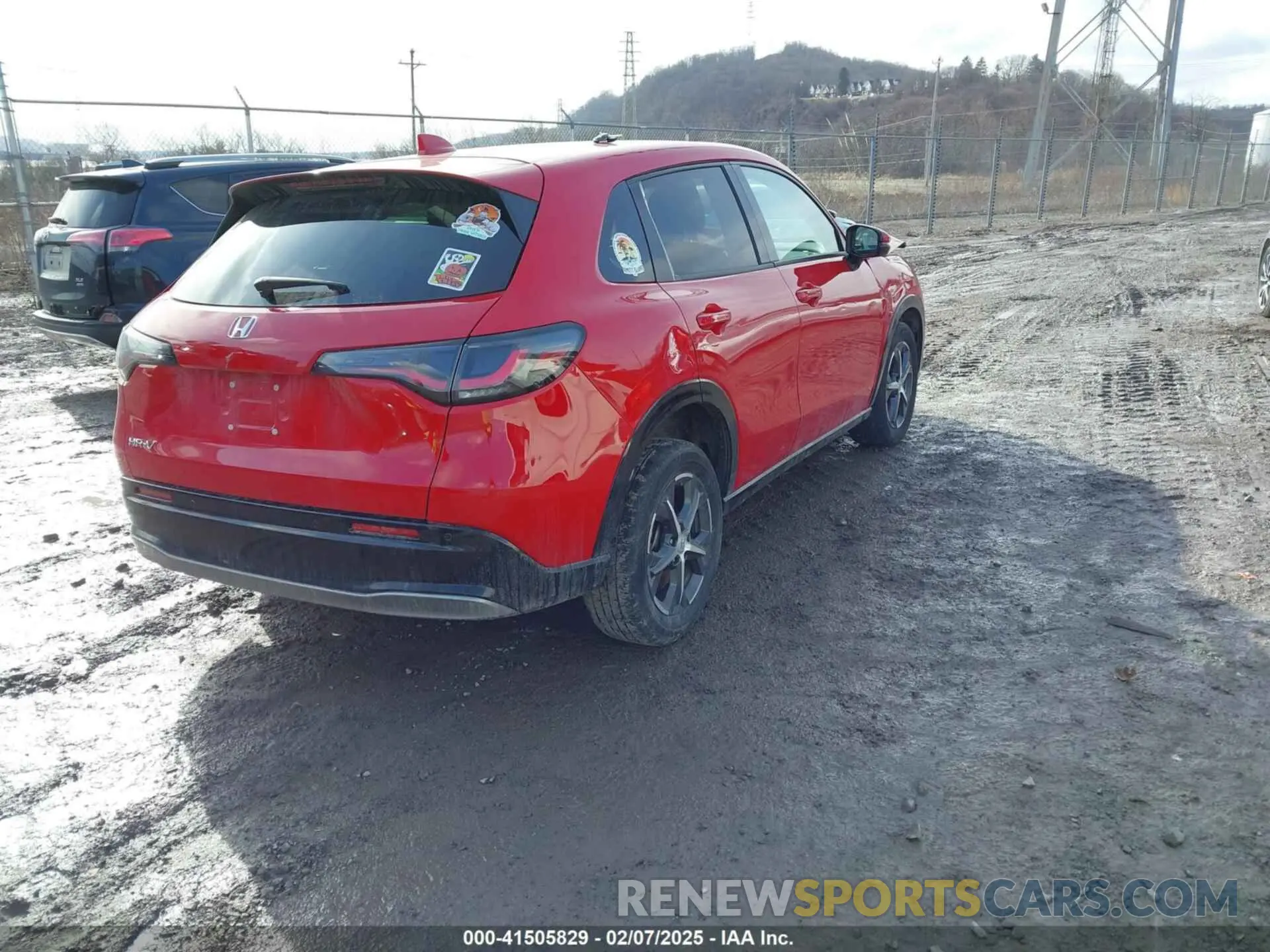 4 Photograph of a damaged car 3CZRZ2H74PM721787 HONDA HR-V 2023