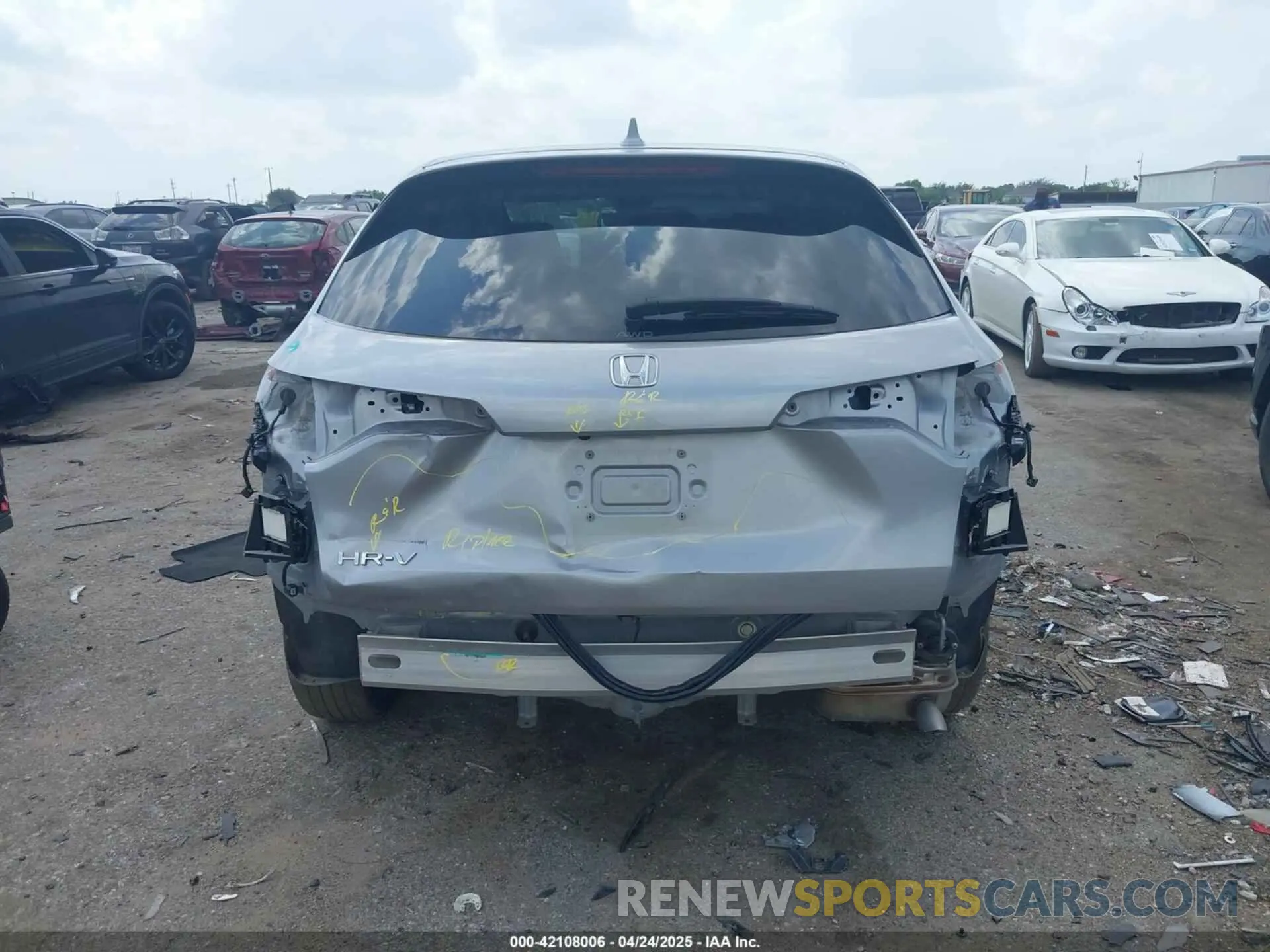 16 Фотография поврежденного автомобиля 3CZRZ2H77PM709617 HONDA HR-V 2023