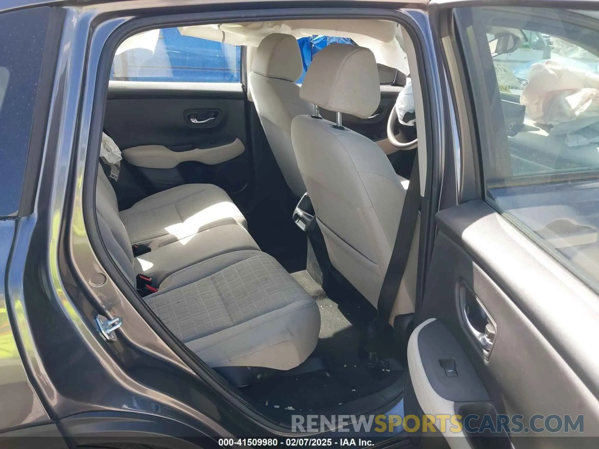 8 Photograph of a damaged car 3CZRZ1H33RM705509 HONDA HR-V 2024