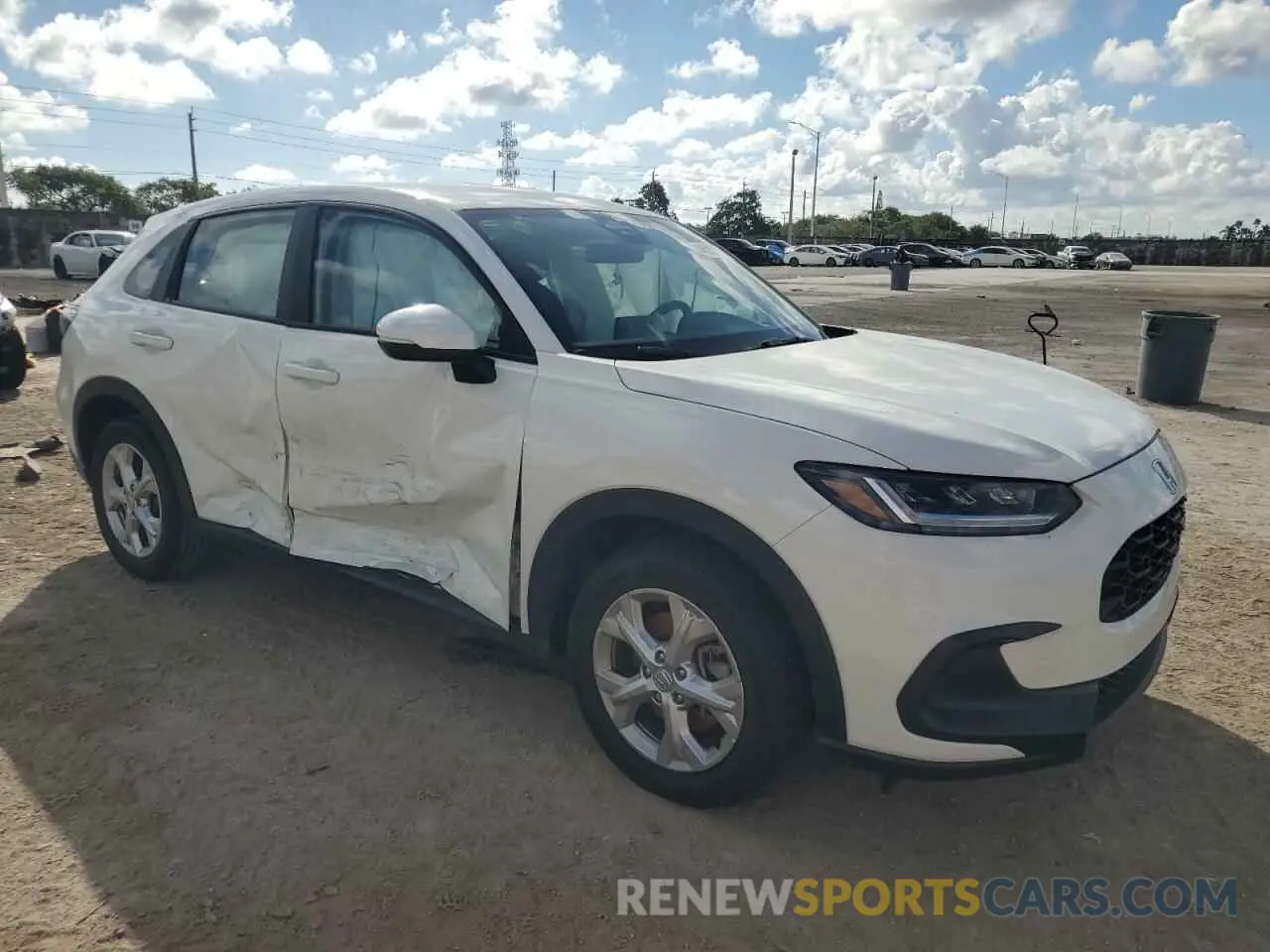 4 Photograph of a damaged car 3CZRZ1H34RM727051 HONDA HR-V 2024