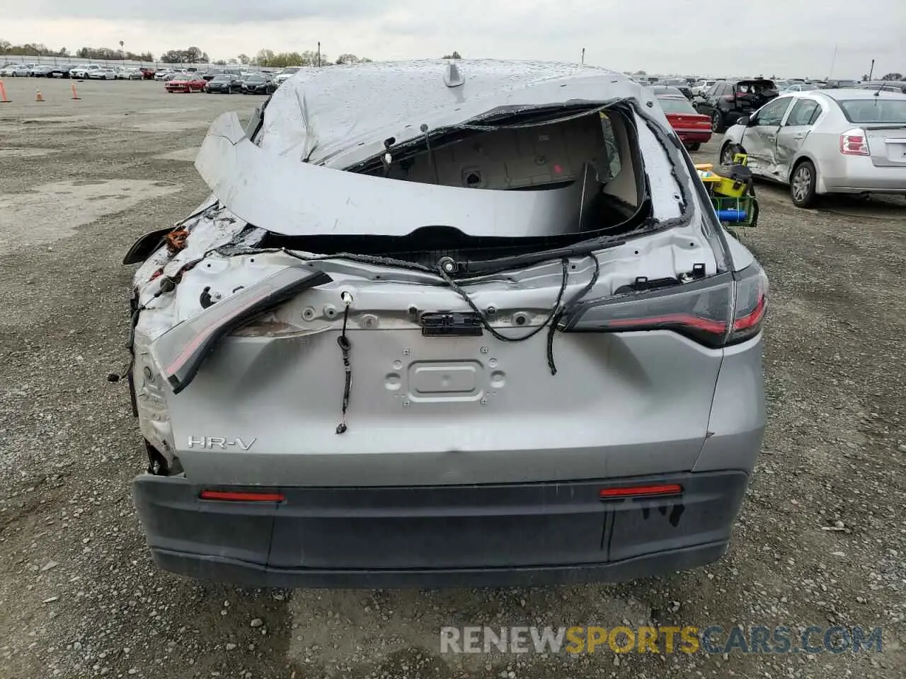 6 Photograph of a damaged car 3CZRZ1H36RM736141 HONDA HR-V 2024