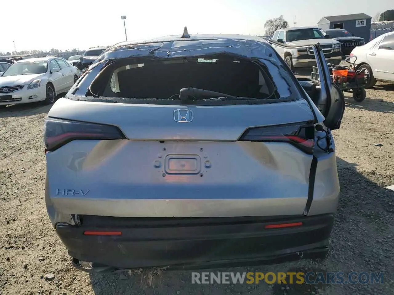 6 Photograph of a damaged car 3CZRZ1H38RM731474 HONDA HR-V 2024
