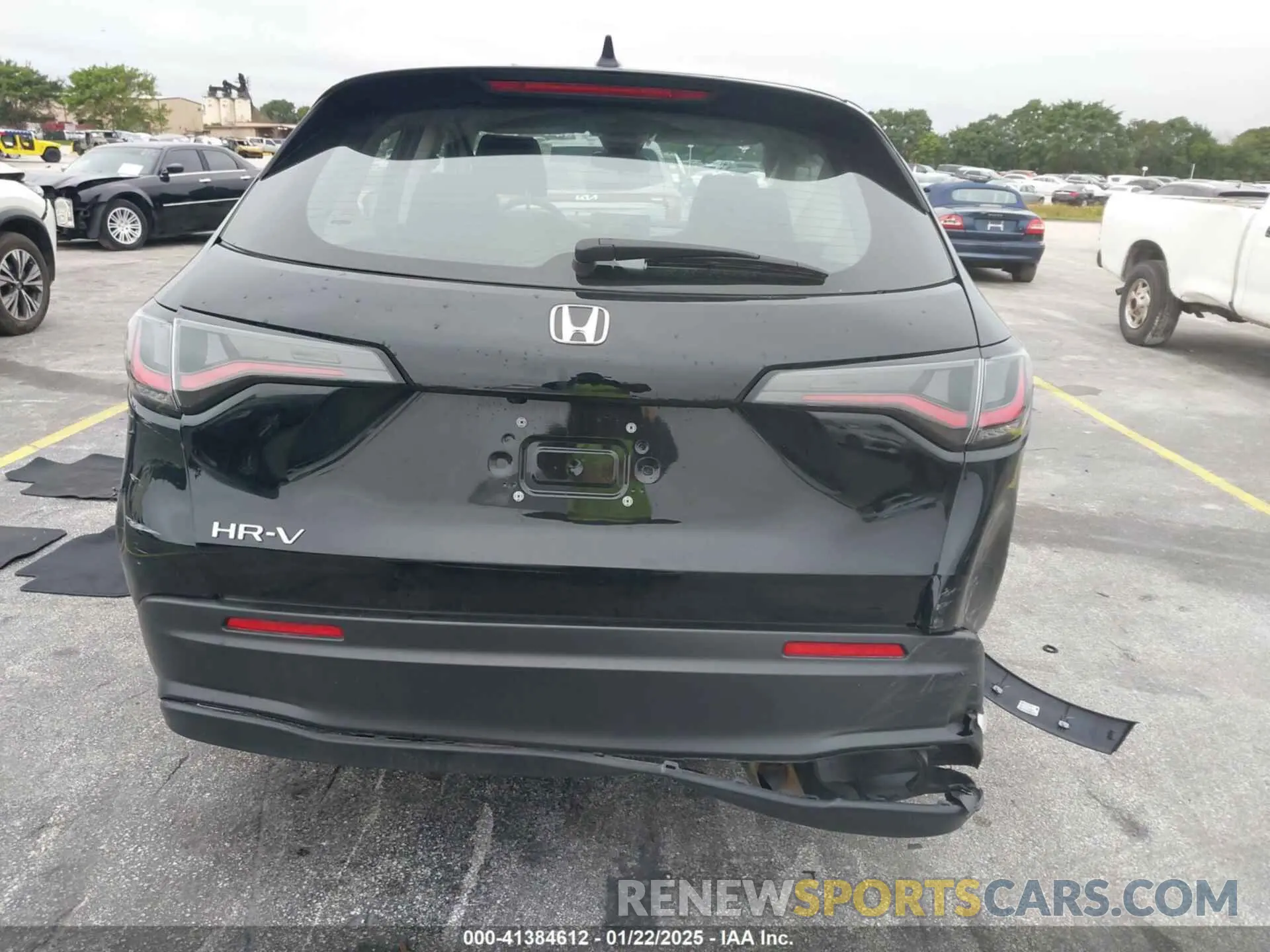6 Photograph of a damaged car 3CZRZ1H39RM734657 HONDA HR-V 2024