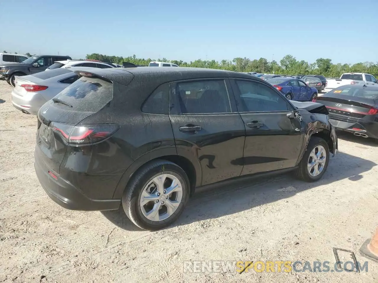3 Photograph of a damaged car 3CZRZ1H39RM735193 HONDA HR-V 2024