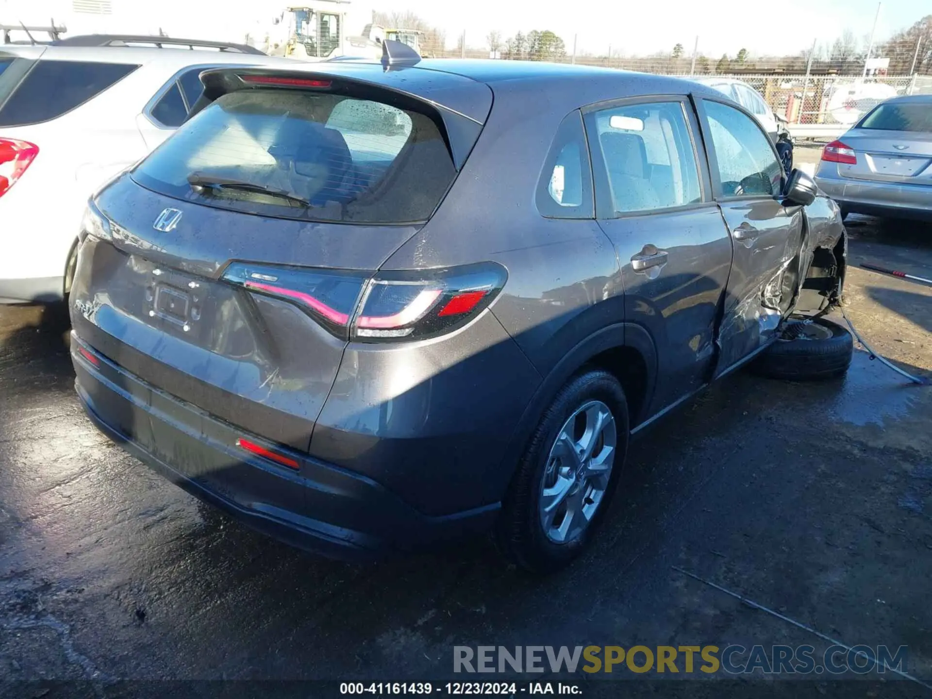 4 Фотография поврежденного автомобиля 3CZRZ1H3XRM732805 HONDA HR-V 2024