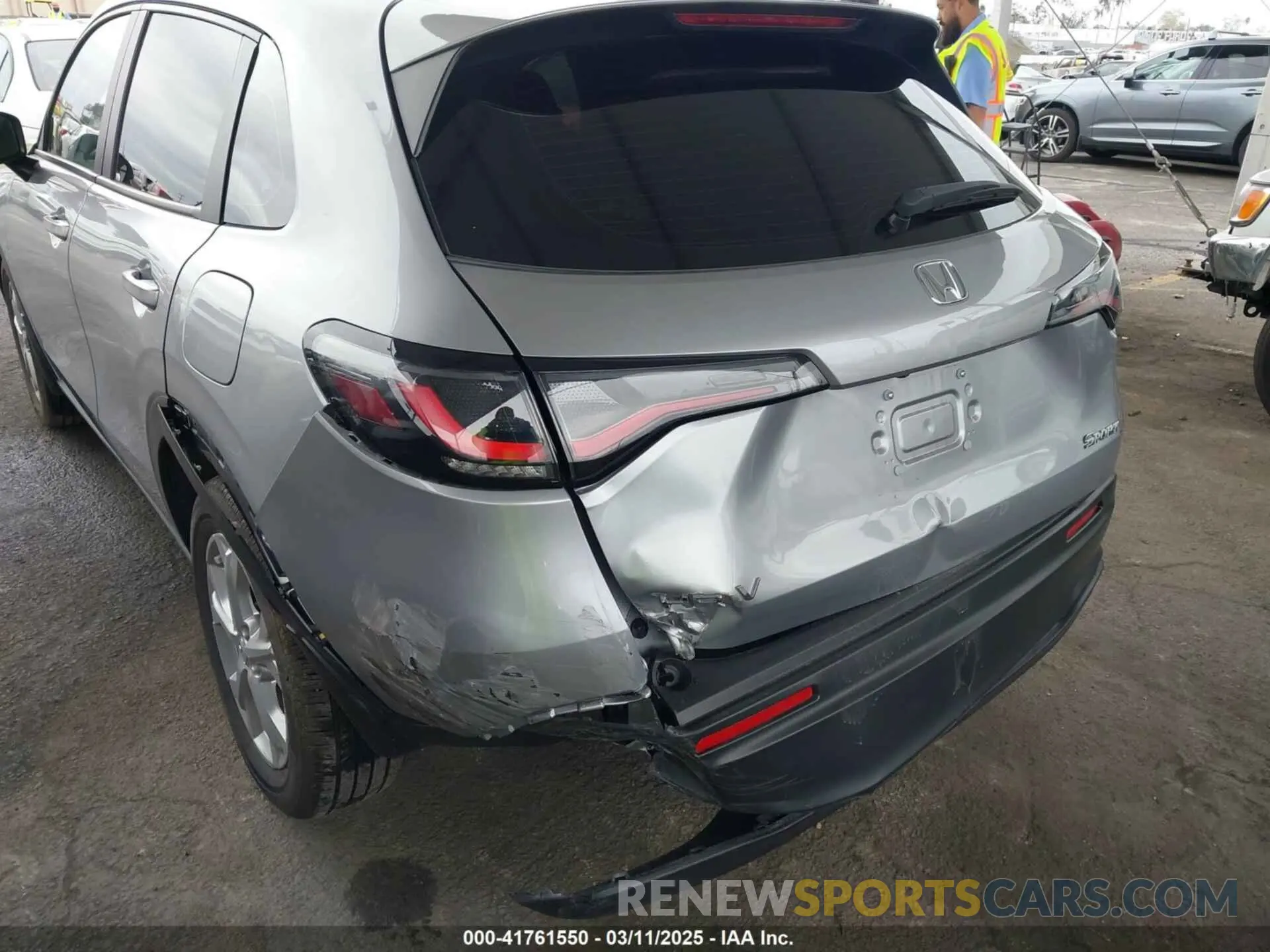 6 Photograph of a damaged car 3CZRZ1H3XRM736546 HONDA HR-V 2024