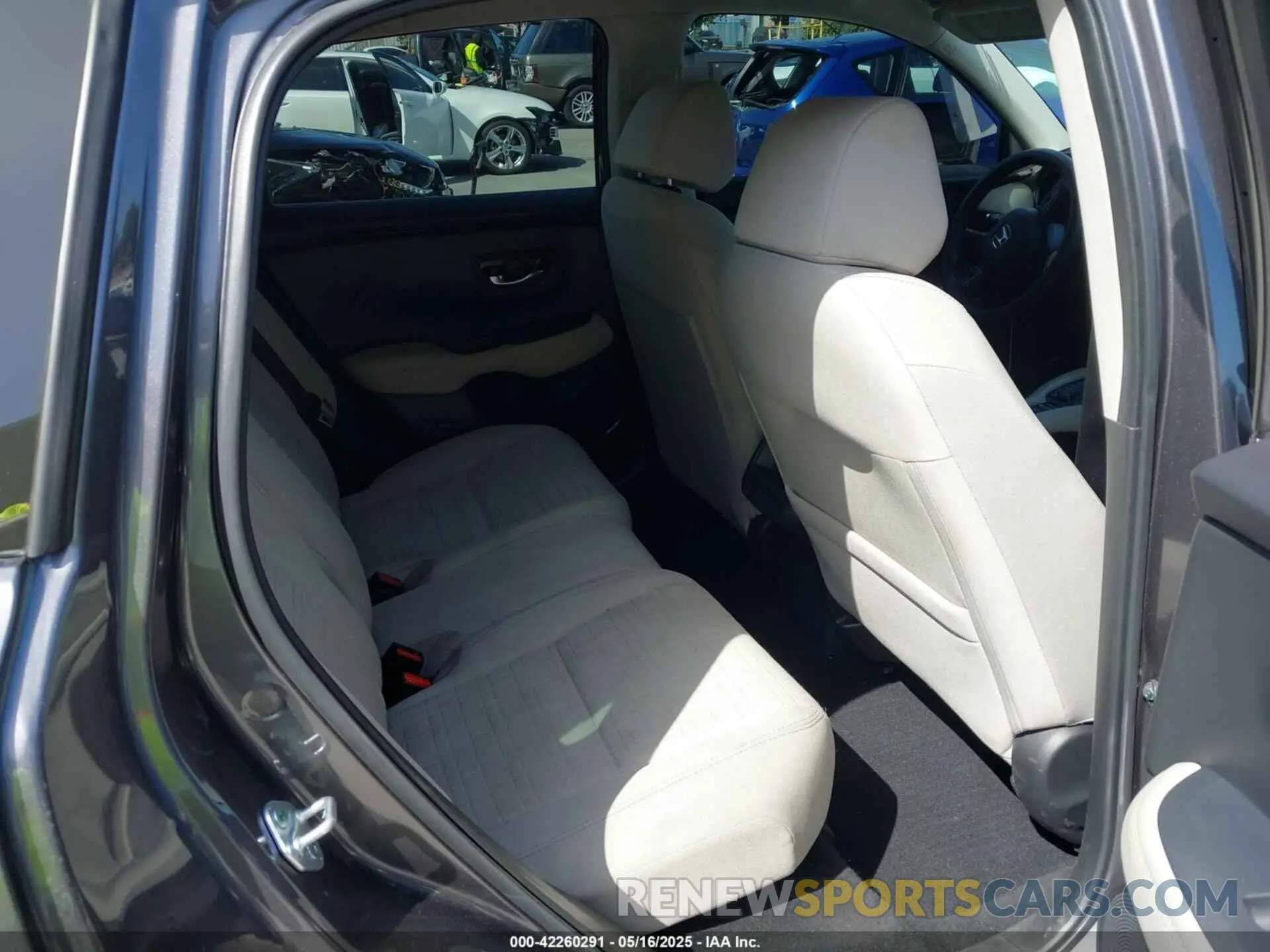 8 Photograph of a damaged car 3CZRZ1H3XRM753184 HONDA HR-V 2024