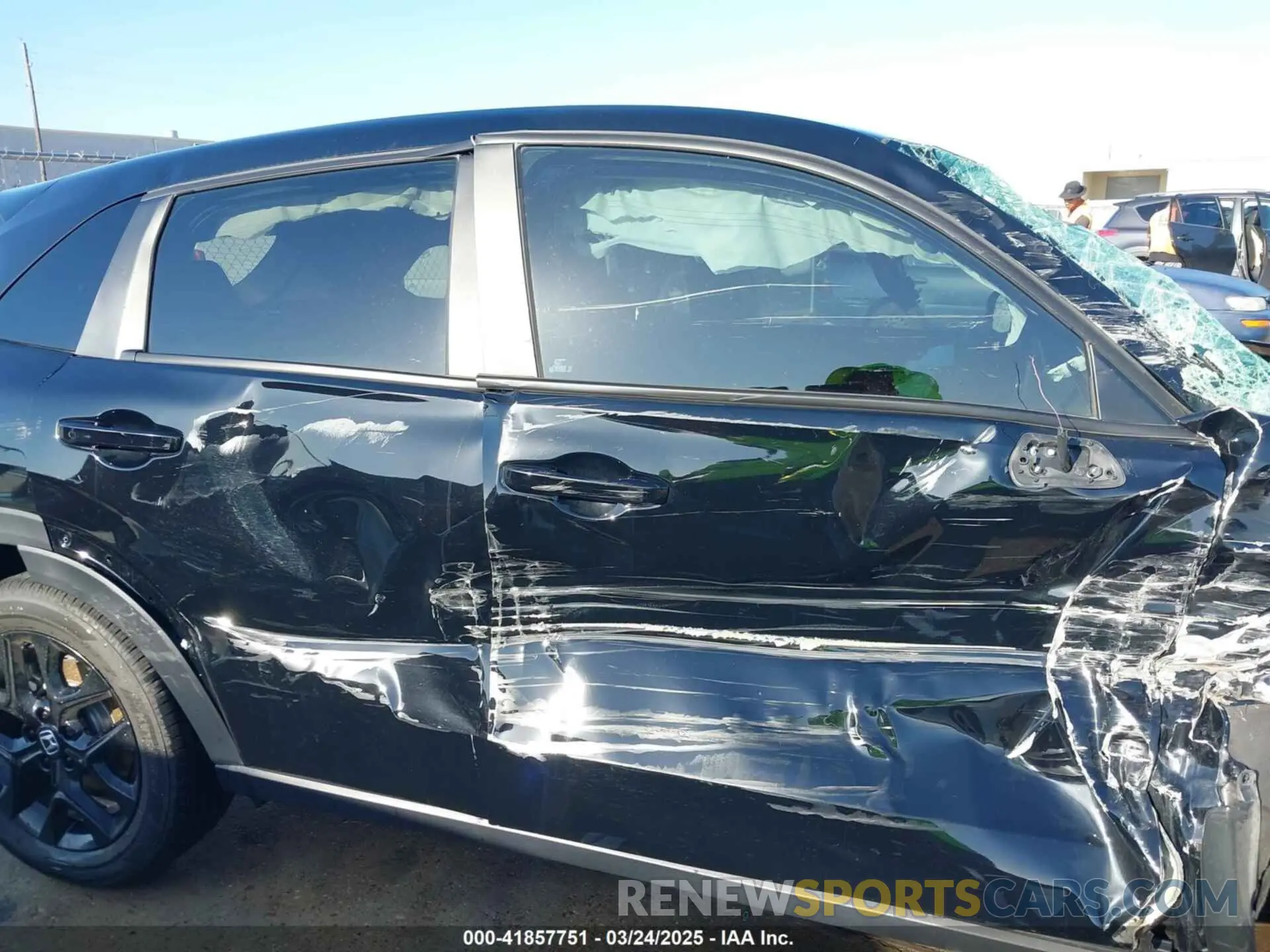 18 Photograph of a damaged car 3CZRZ1H50RM760811 HONDA HR-V 2024