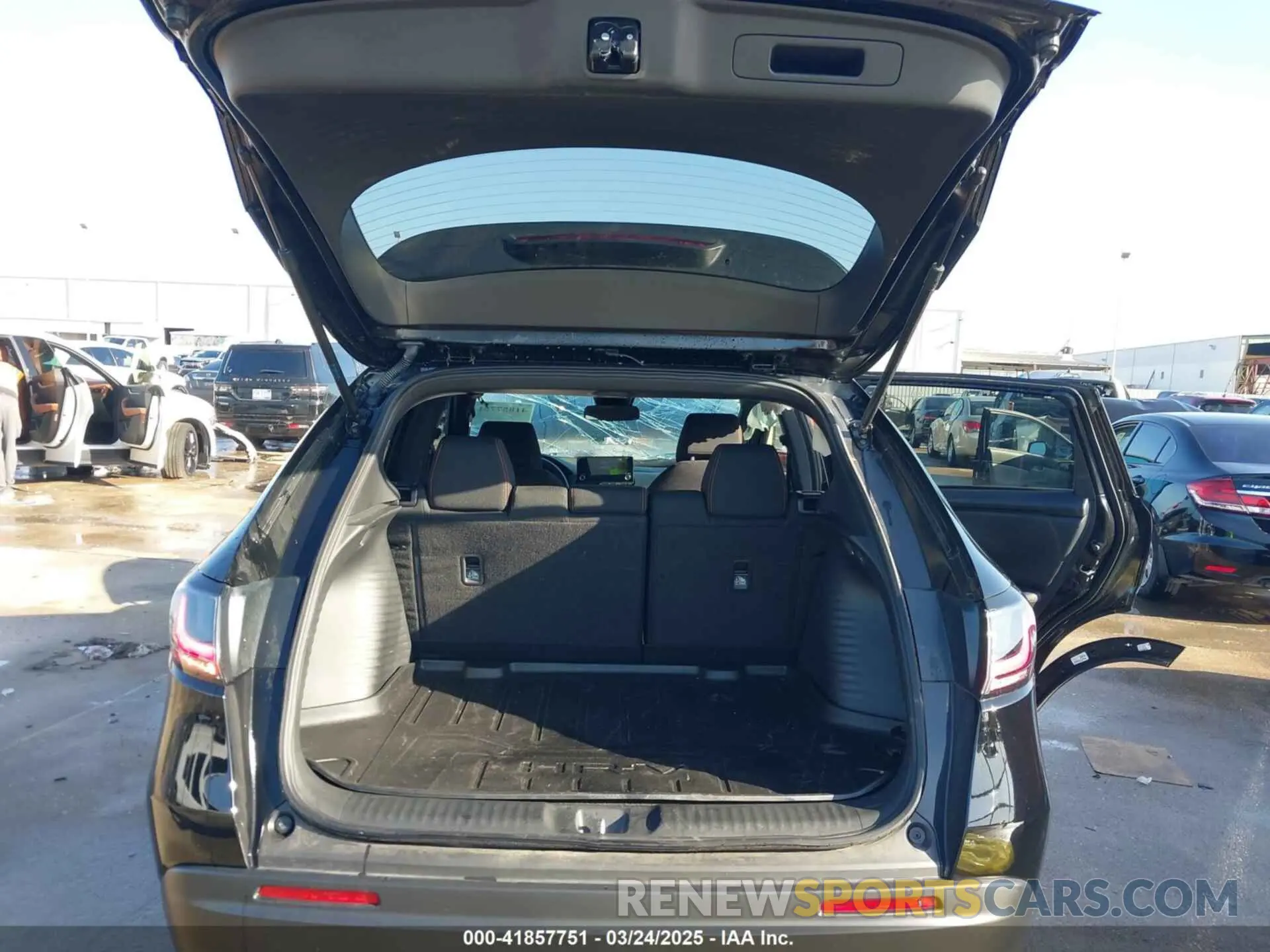 21 Photograph of a damaged car 3CZRZ1H50RM760811 HONDA HR-V 2024