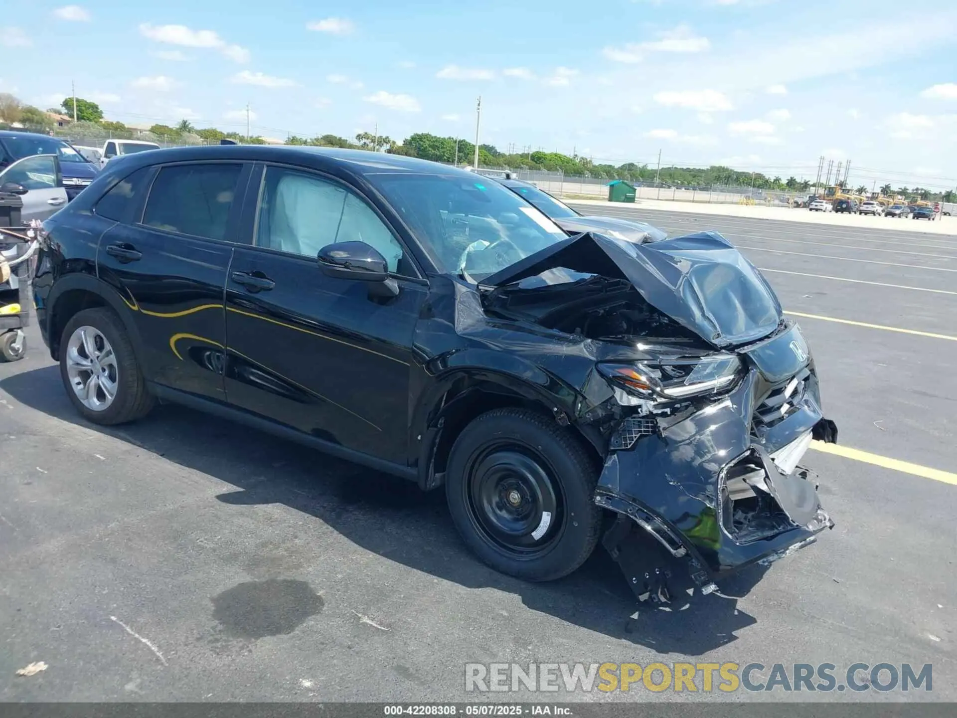 1 Photograph of a damaged car 3CZRZ1H51RM703162 HONDA HR-V 2024