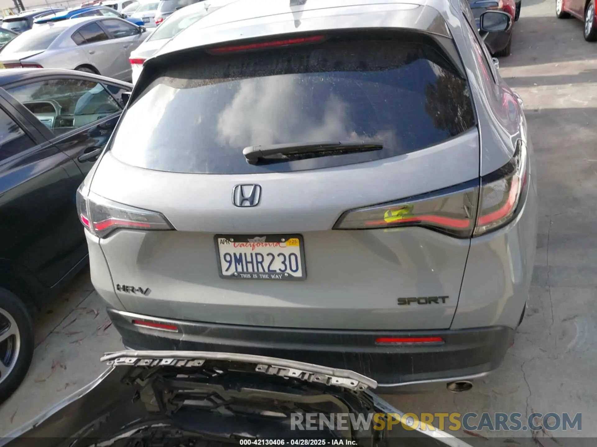 17 Photograph of a damaged car 3CZRZ1H51RM752314 HONDA HR-V 2024