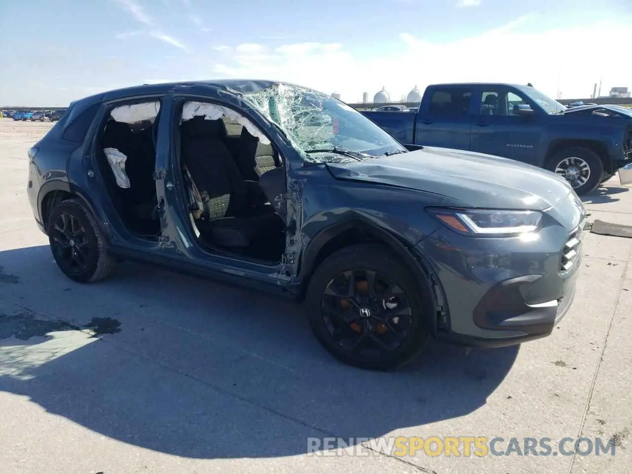 4 Photograph of a damaged car 3CZRZ1H51RM760624 HONDA HR-V 2024