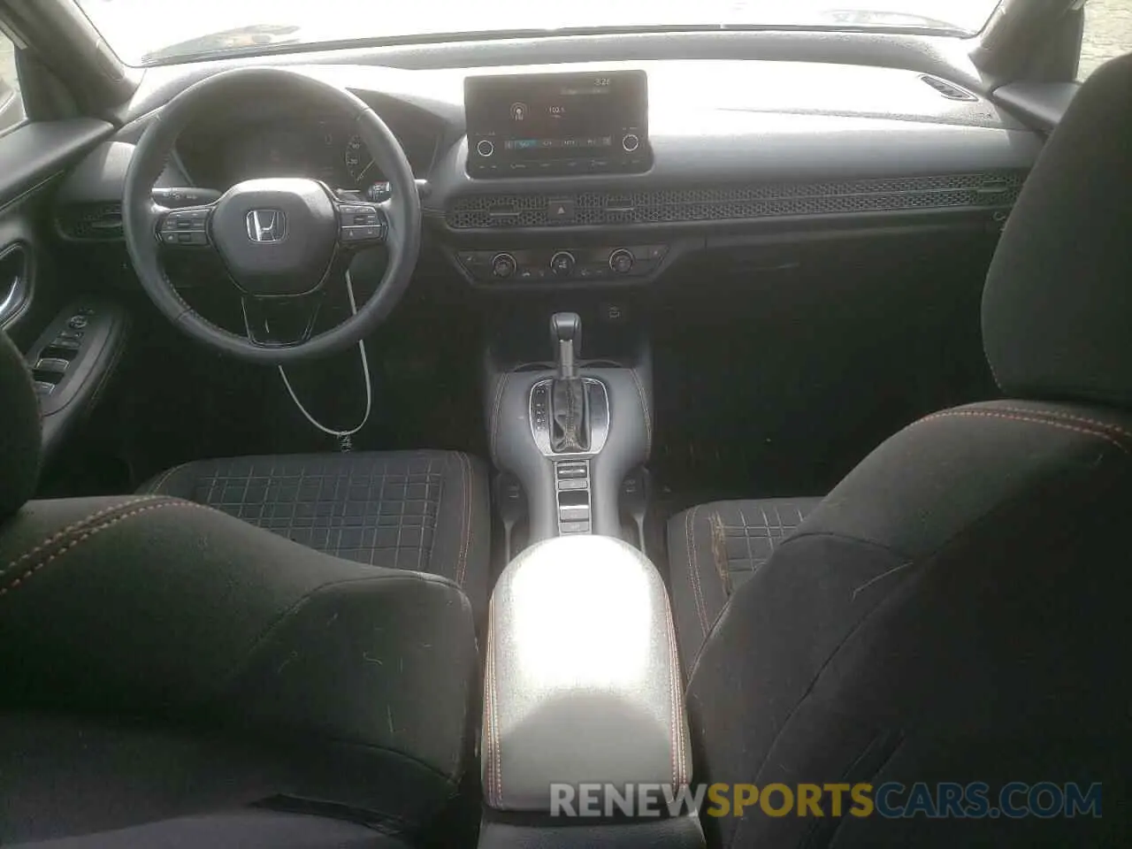 8 Photograph of a damaged car 3CZRZ1H52RM702201 HONDA HR-V 2024