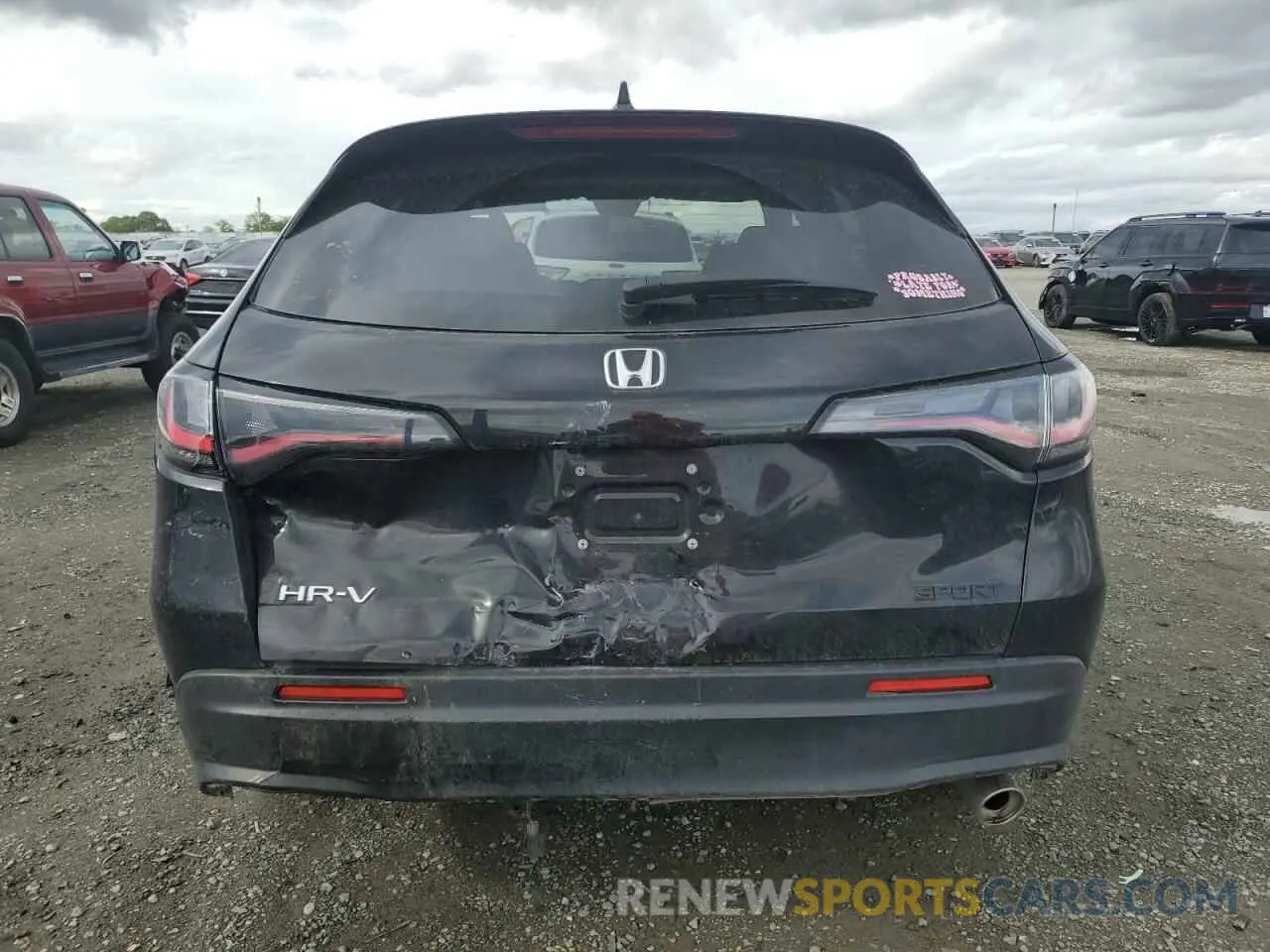 6 Photograph of a damaged car 3CZRZ1H53RM725339 HONDA HR-V 2024