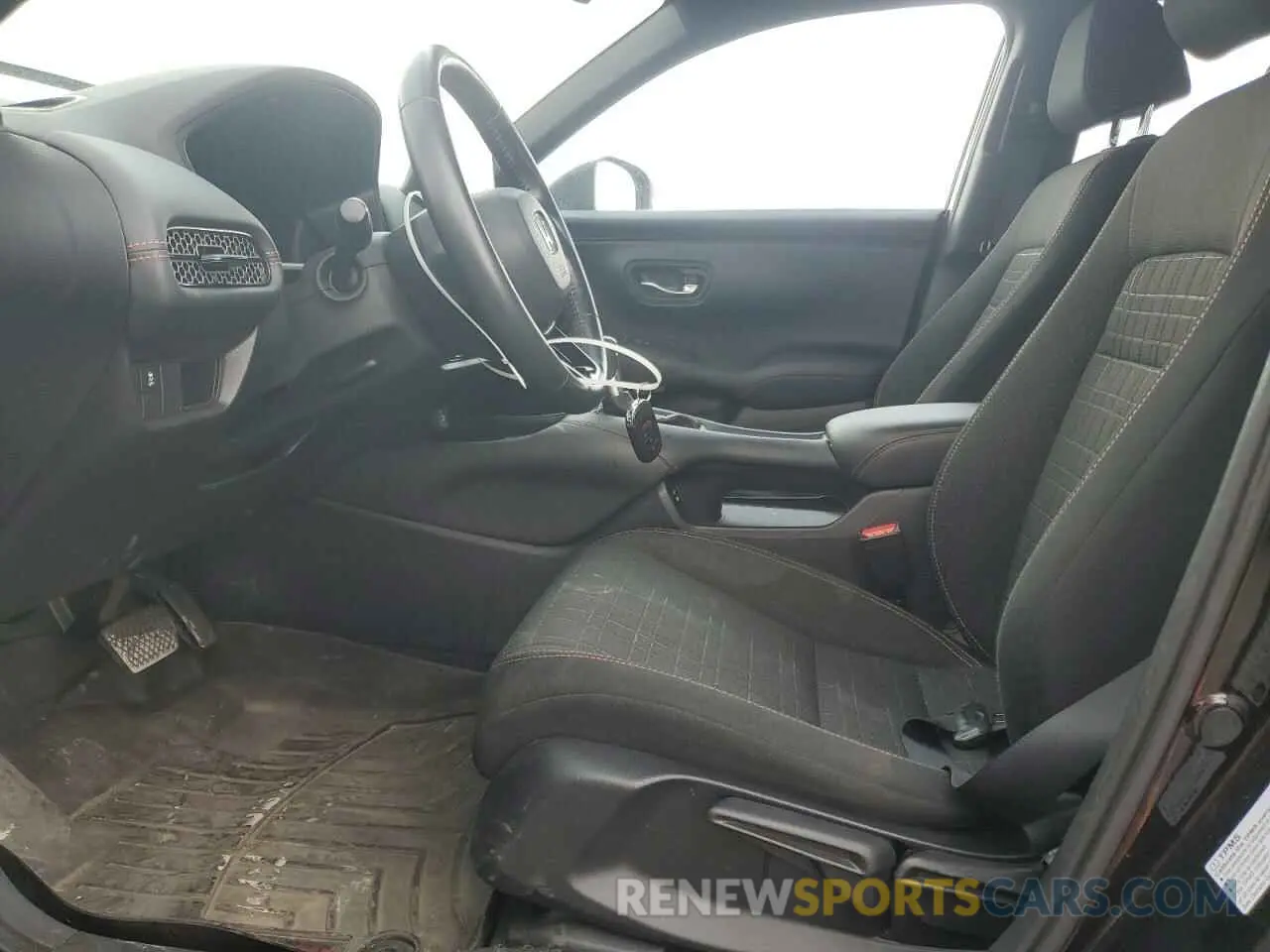 7 Photograph of a damaged car 3CZRZ1H53RM725339 HONDA HR-V 2024