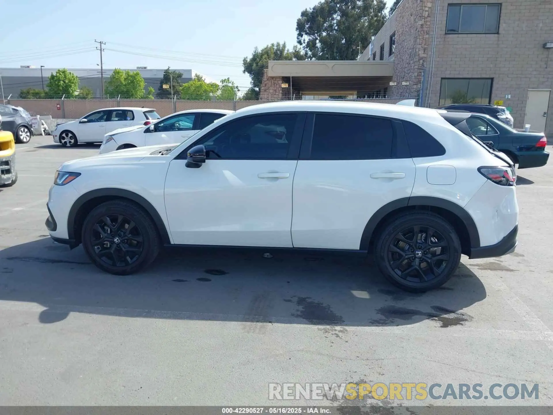 14 Фотография поврежденного автомобиля 3CZRZ1H53RM732713 HONDA HR-V 2024