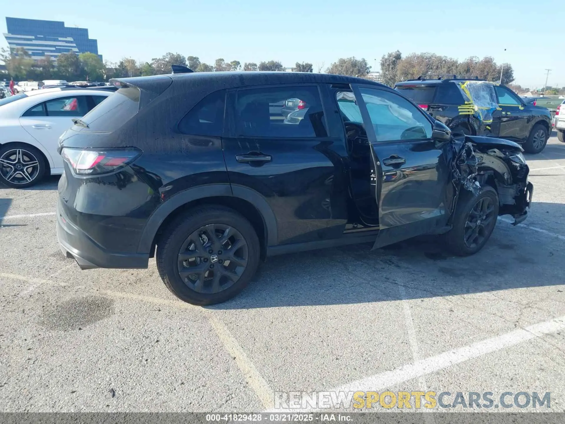 14 Фотография поврежденного автомобиля 3CZRZ1H54RM700630 HONDA HR-V 2024