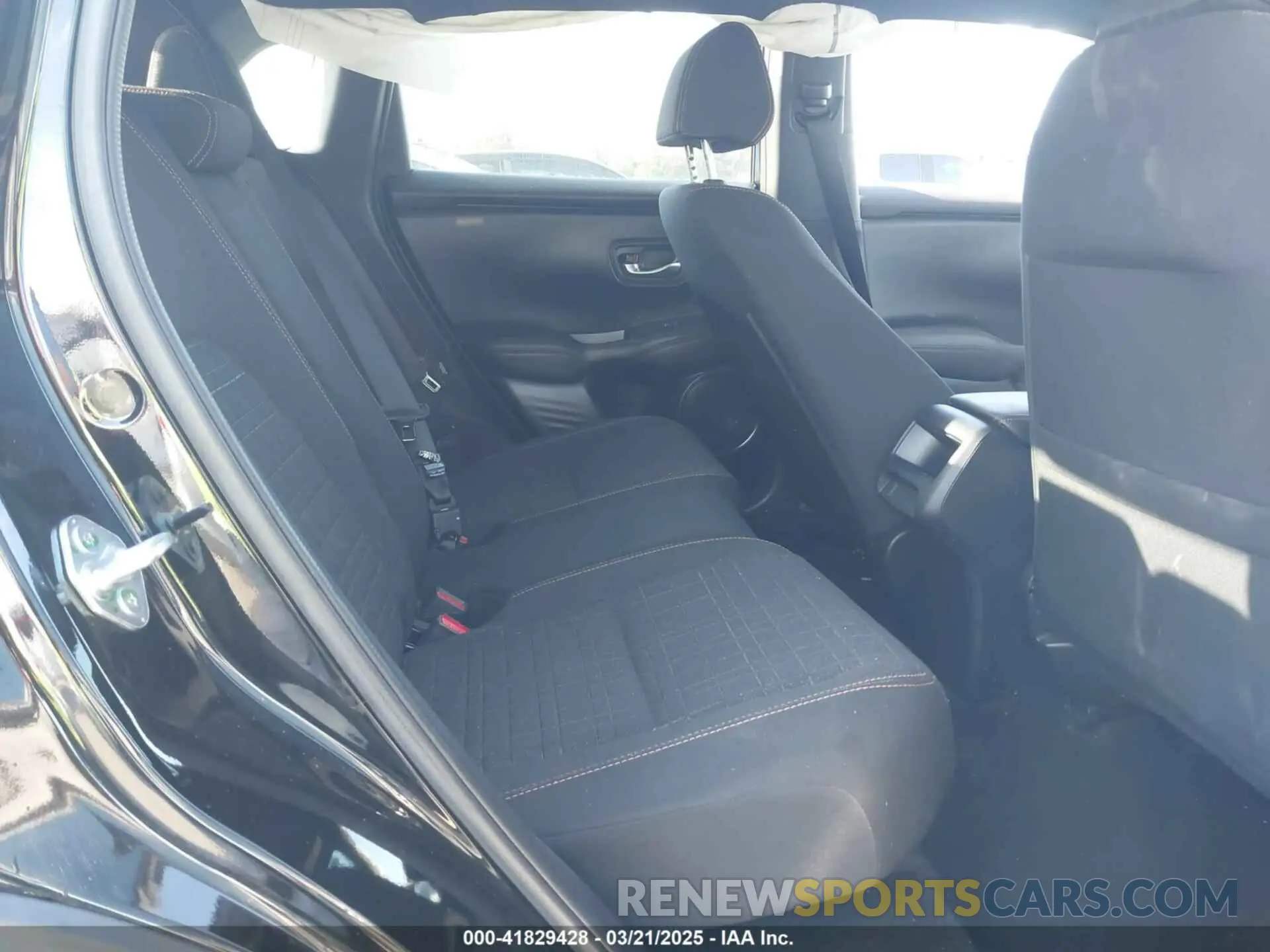 8 Фотография поврежденного автомобиля 3CZRZ1H54RM700630 HONDA HR-V 2024