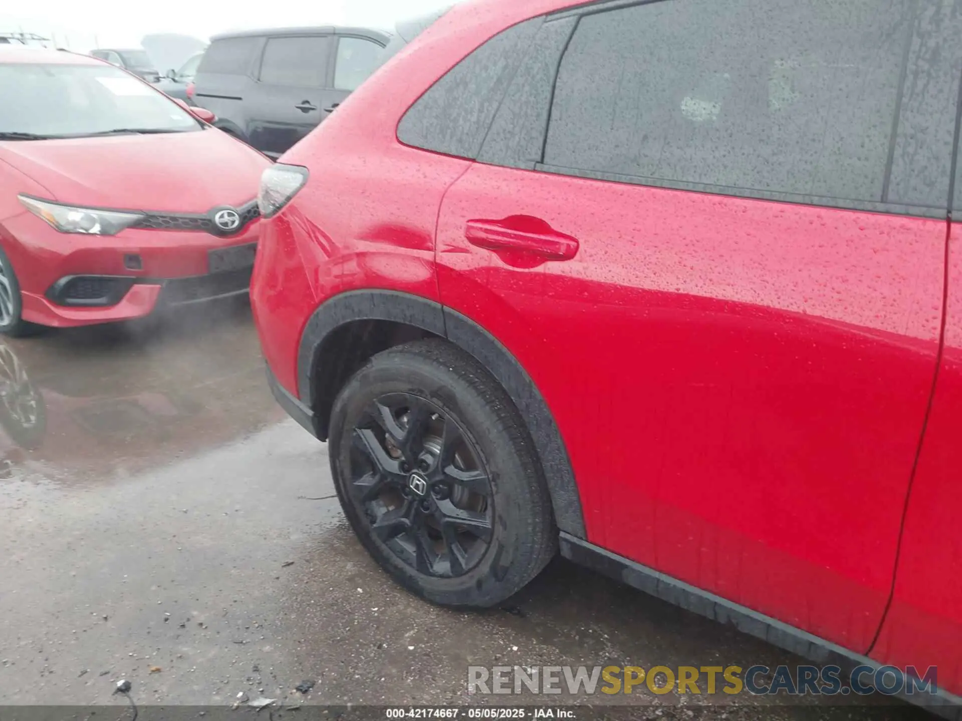 17 Photograph of a damaged car 3CZRZ1H54RM703589 HONDA HR-V 2024