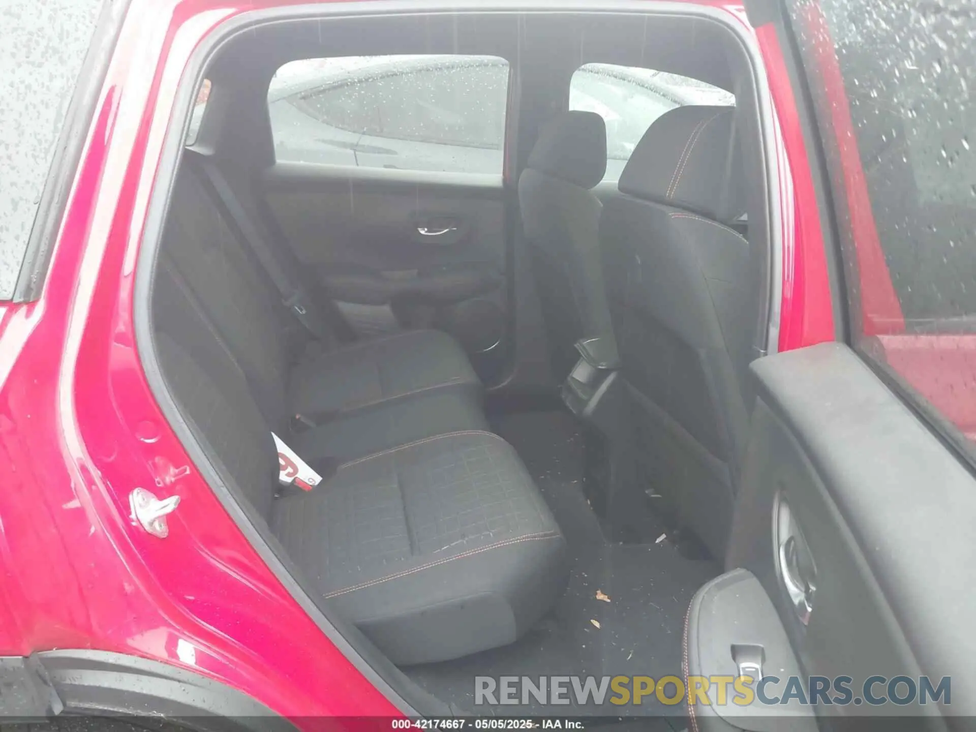 8 Photograph of a damaged car 3CZRZ1H54RM703589 HONDA HR-V 2024
