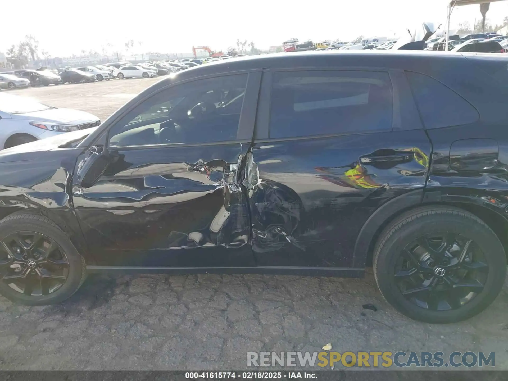 15 Photograph of a damaged car 3CZRZ1H54RM744840 HONDA HR-V 2024