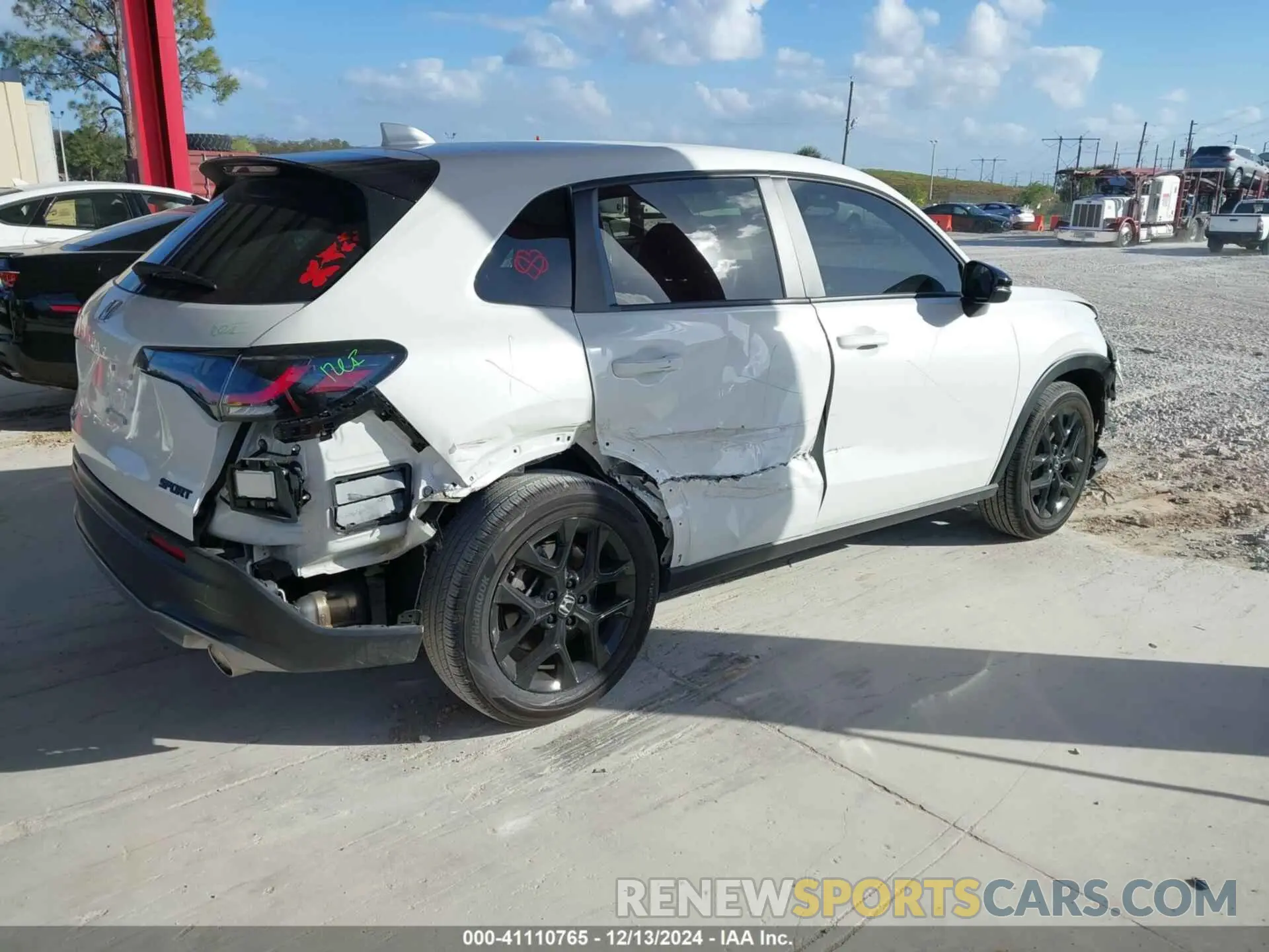 4 Фотография поврежденного автомобиля 3CZRZ1H55RM736696 HONDA HR-V 2024