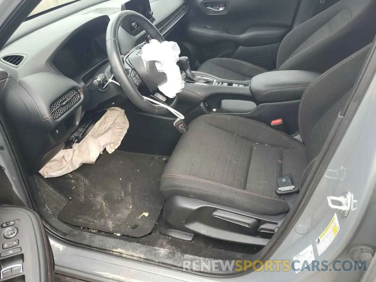 7 Фотография поврежденного автомобиля 3CZRZ1H56RM704405 HONDA HR-V 2024