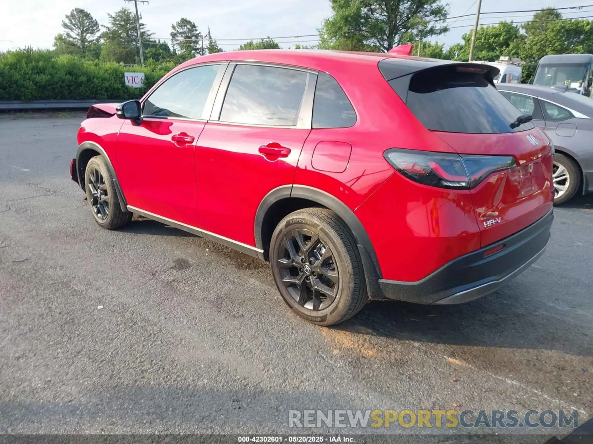 3 Photograph of a damaged car 3CZRZ1H56RM730891 HONDA HR-V 2024
