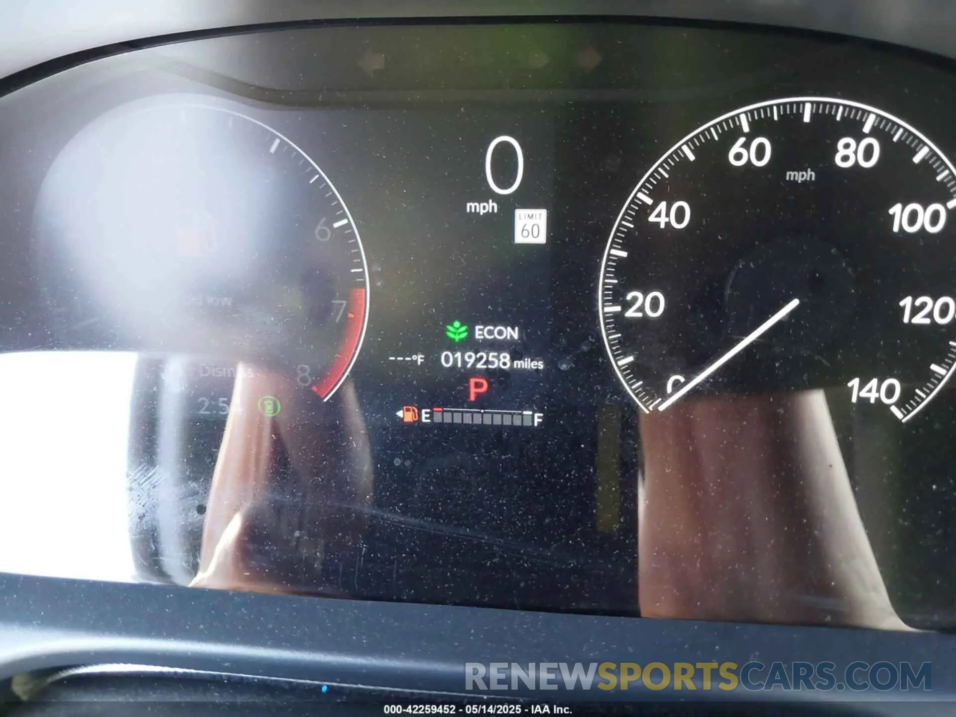 16 Photograph of a damaged car 3CZRZ1H57RM737266 HONDA HR-V 2024